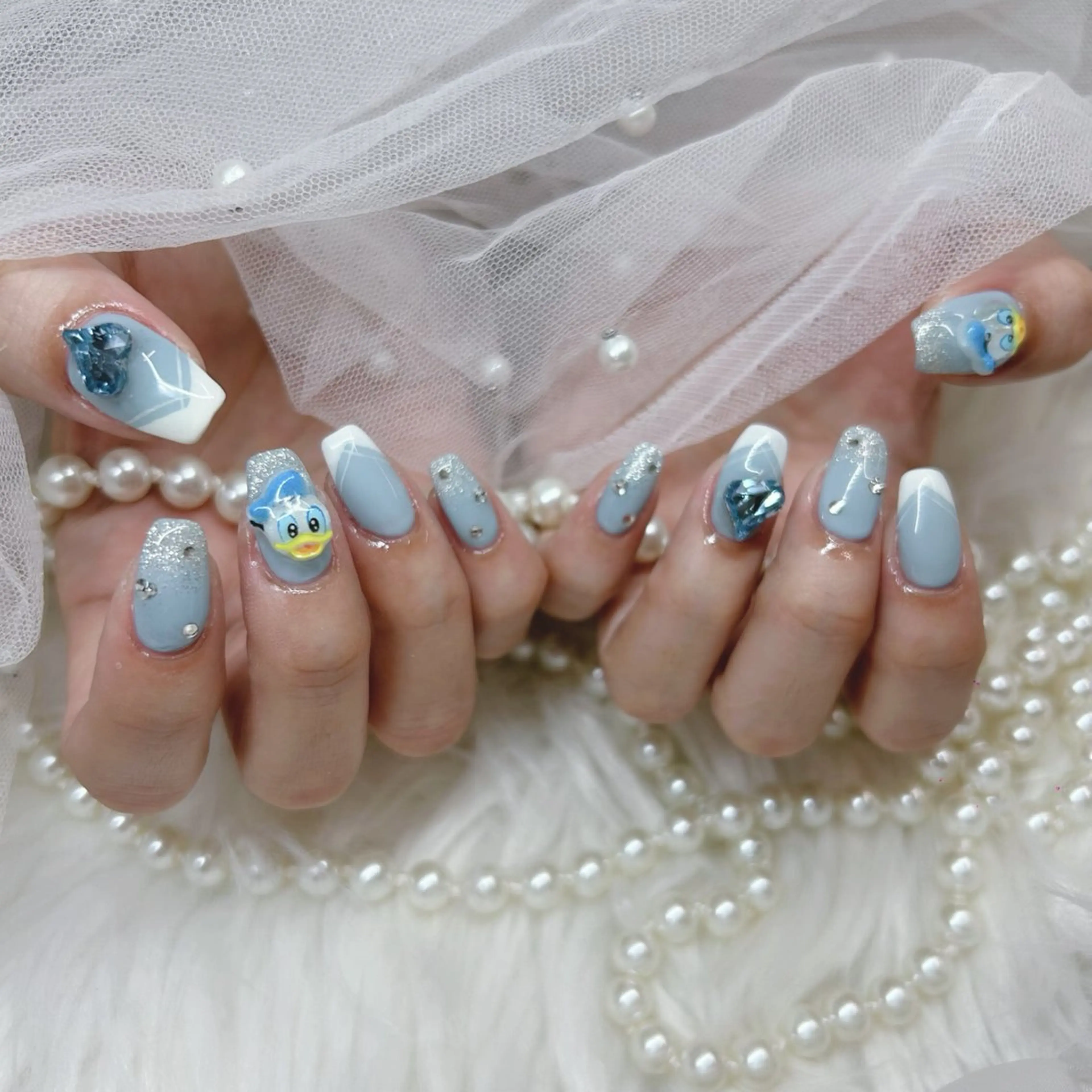 ミディアム ハンドネイル Nailsalon Angeのネイルデザイン