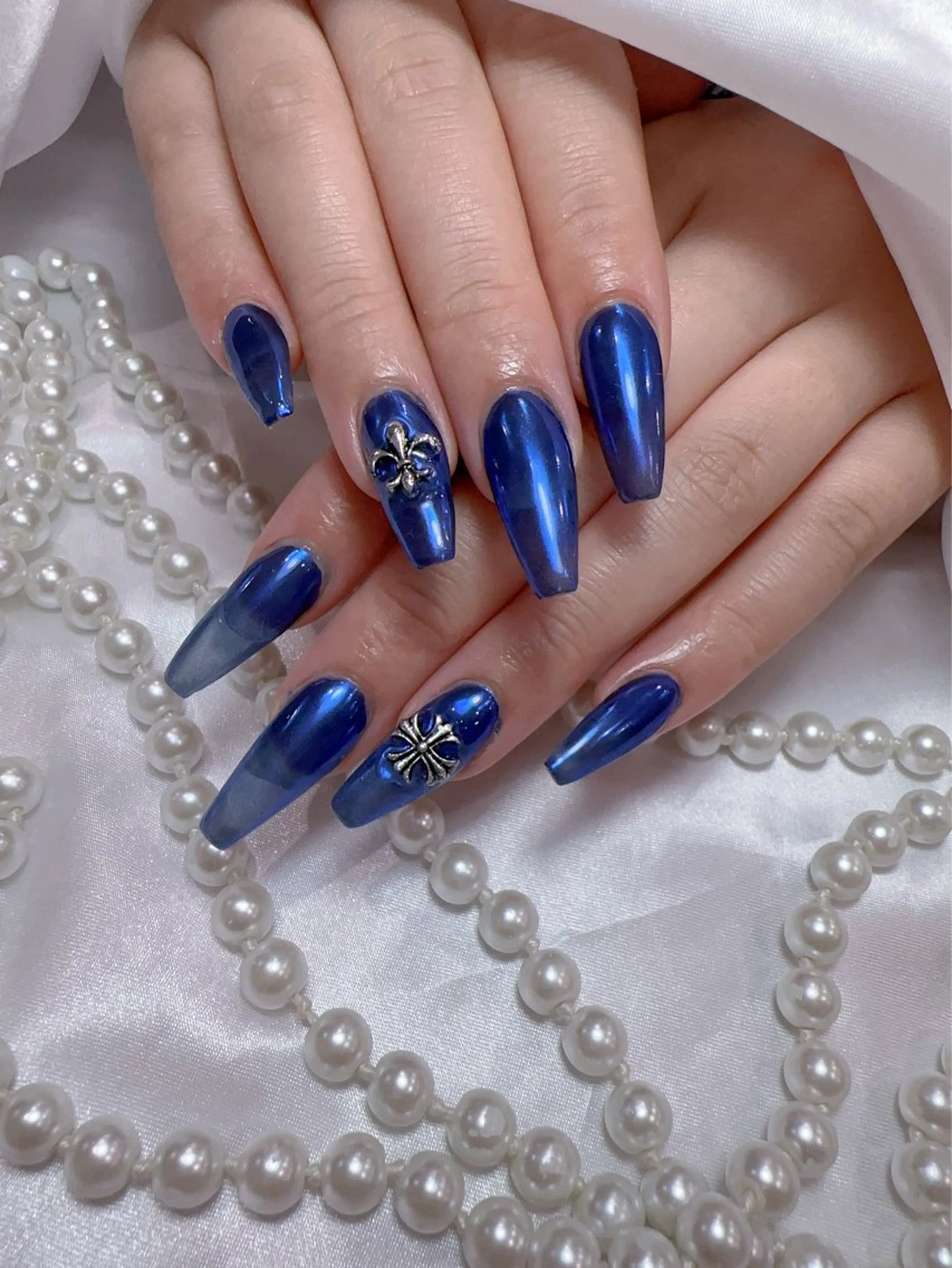 ネイル アートネイル フラッシュネイル フレンチネイル ジェルネイル ガラスフレンチ ハンドネイル You&Me Miyuのネイルデザイン