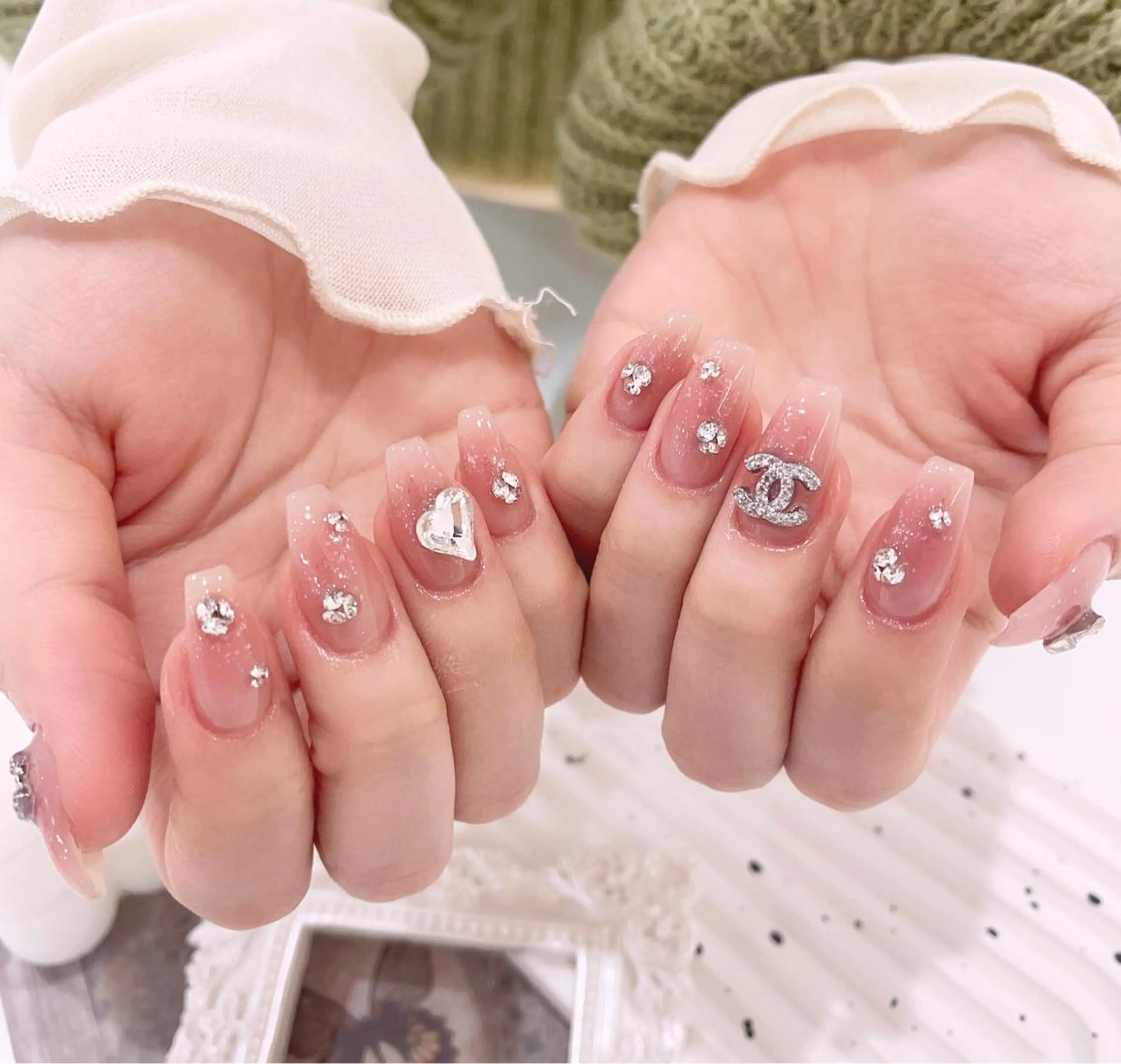 ネイル ハンドネイル FLY Nail Salonのネイルデザイン