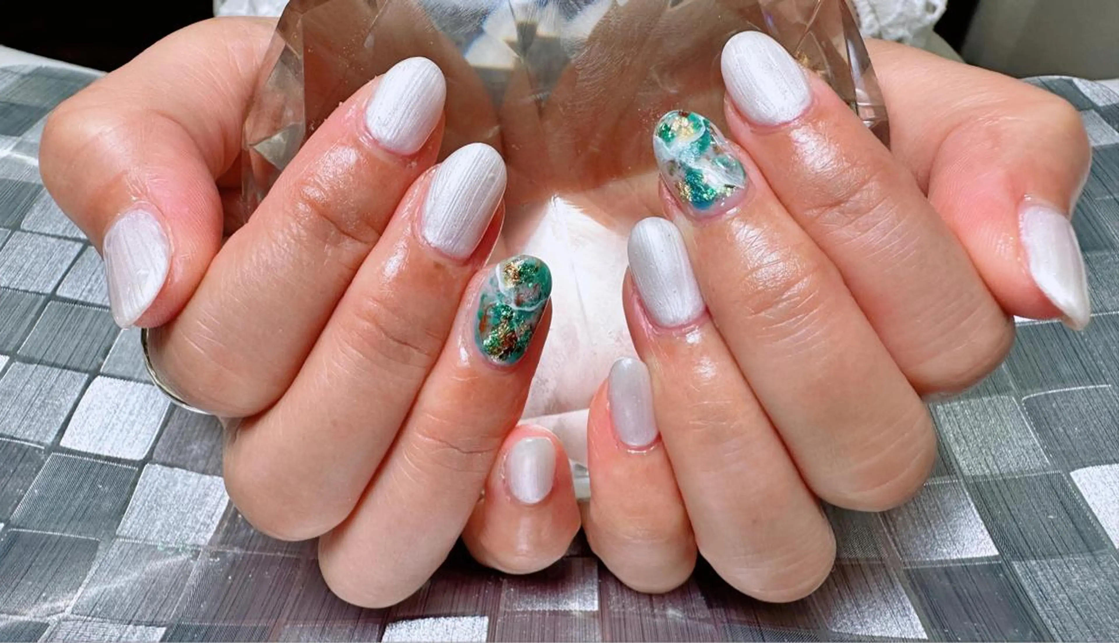 ネイル ストーンネイル ハンドネイル Regulus 光田のネイルデザイン