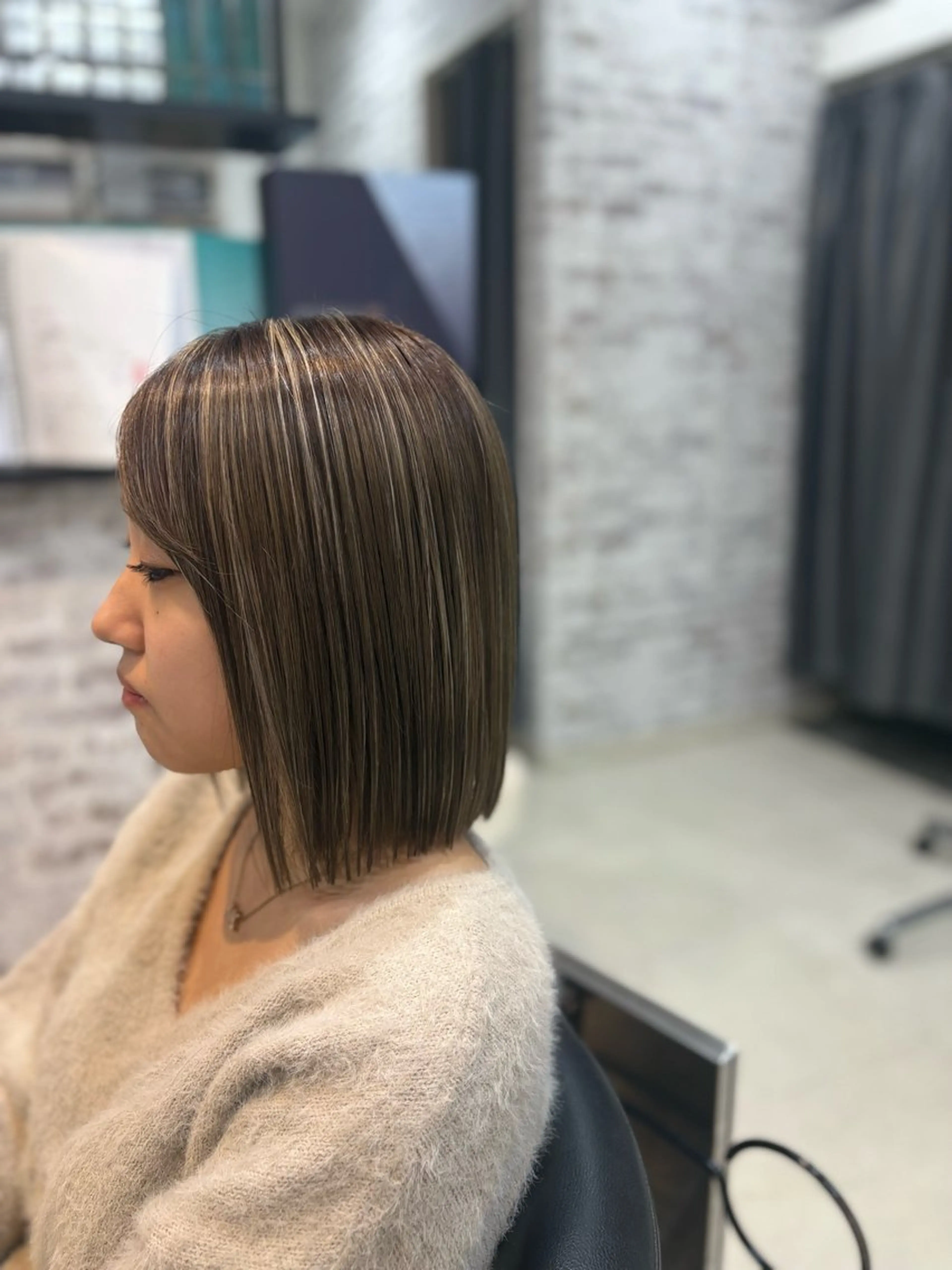 ミディアム カラー ハイトーンカラー 髪質改善 酸性ストレート 美容室シャルム⭐️ 清水　勇希🩷のヘアスタイル