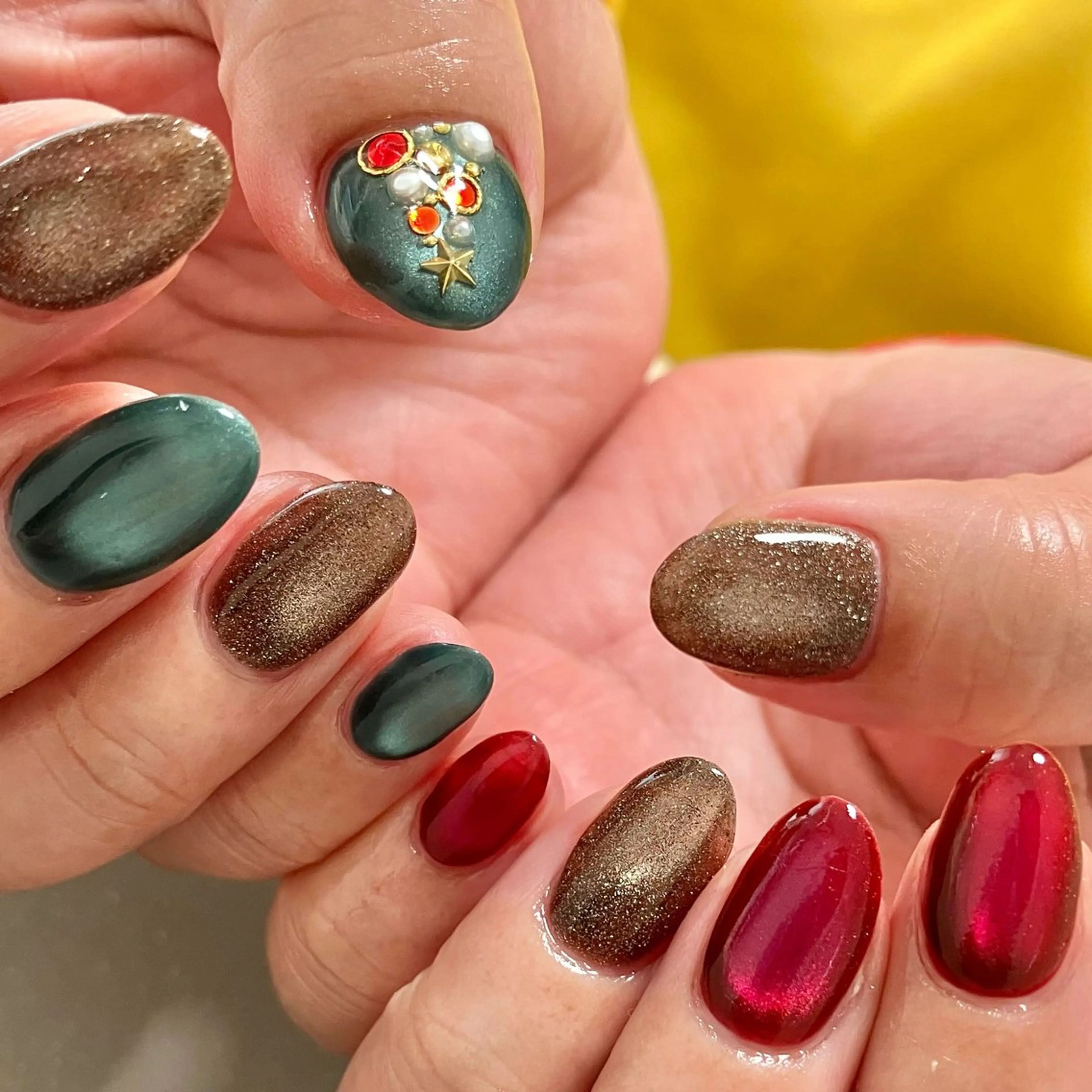 ネイル 冬ネイル クリスマス mmai_ linoahnailのネイルデザイン