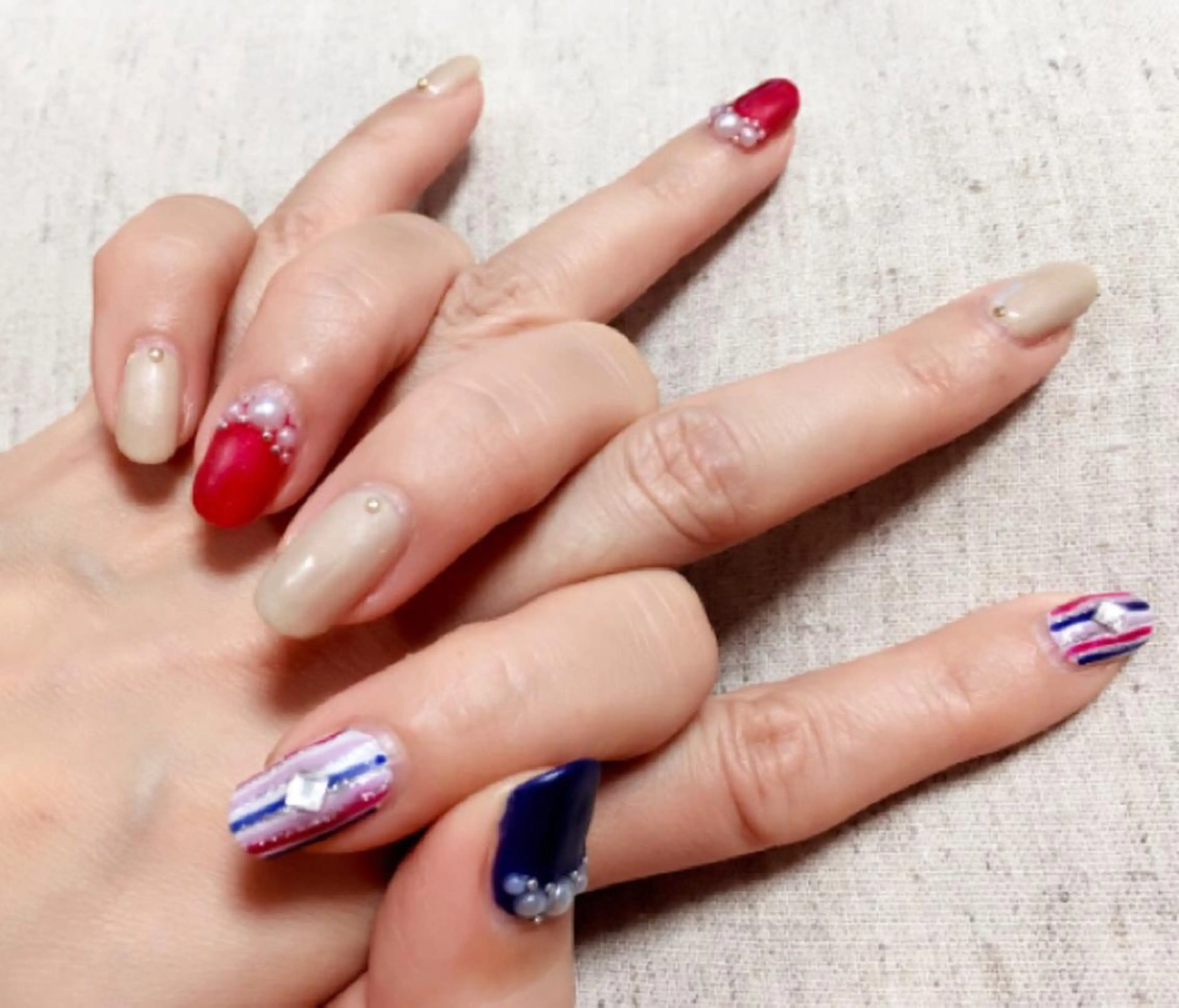 ネイル ハンドネイル HIRATA RIEのネイルデザイン