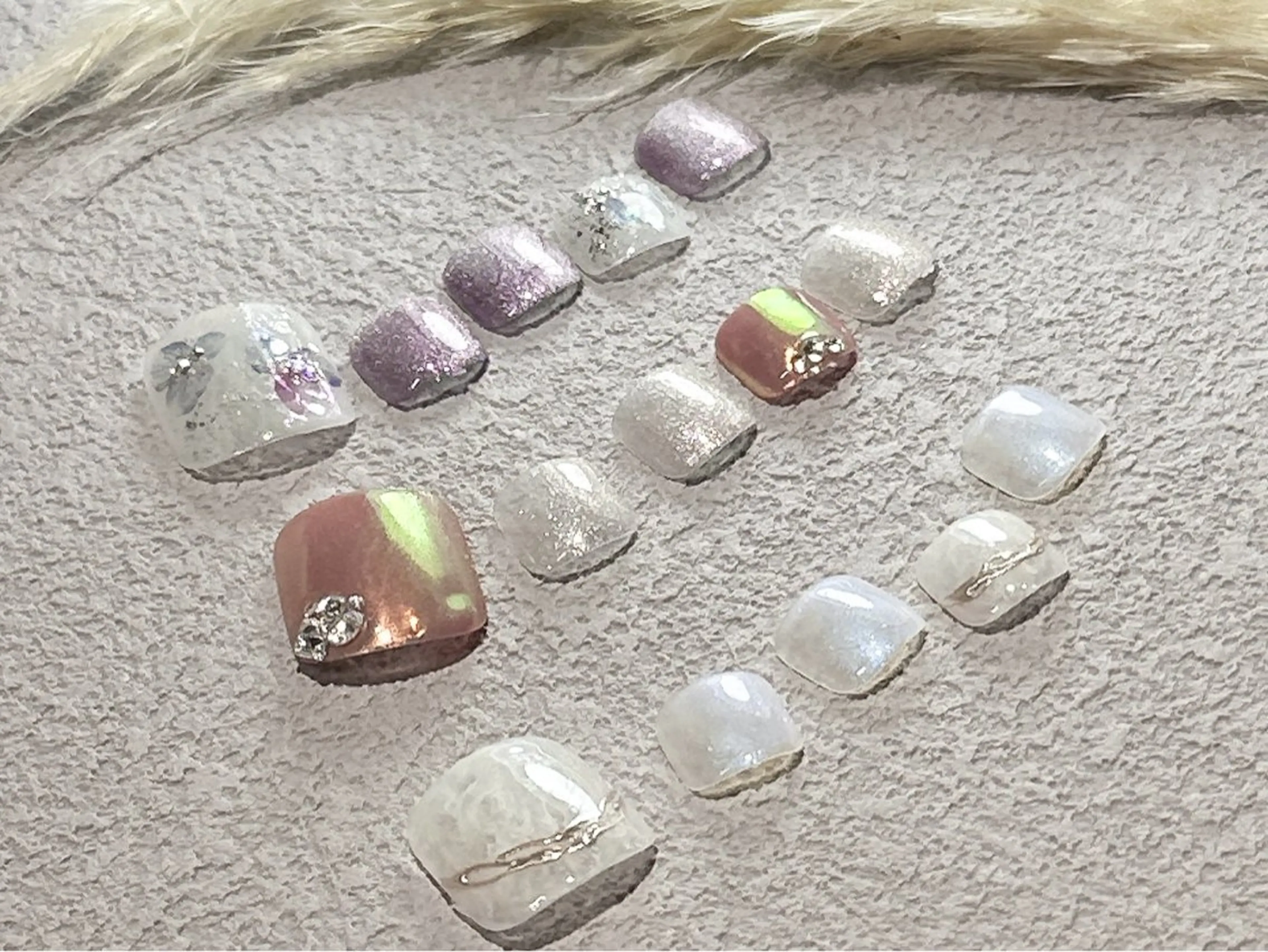 ネイル オーロラネイル ジェルネイル ニュアンスネイル オフィスネイル シンプルネイル ネイルサロン パールのネイルデザイン