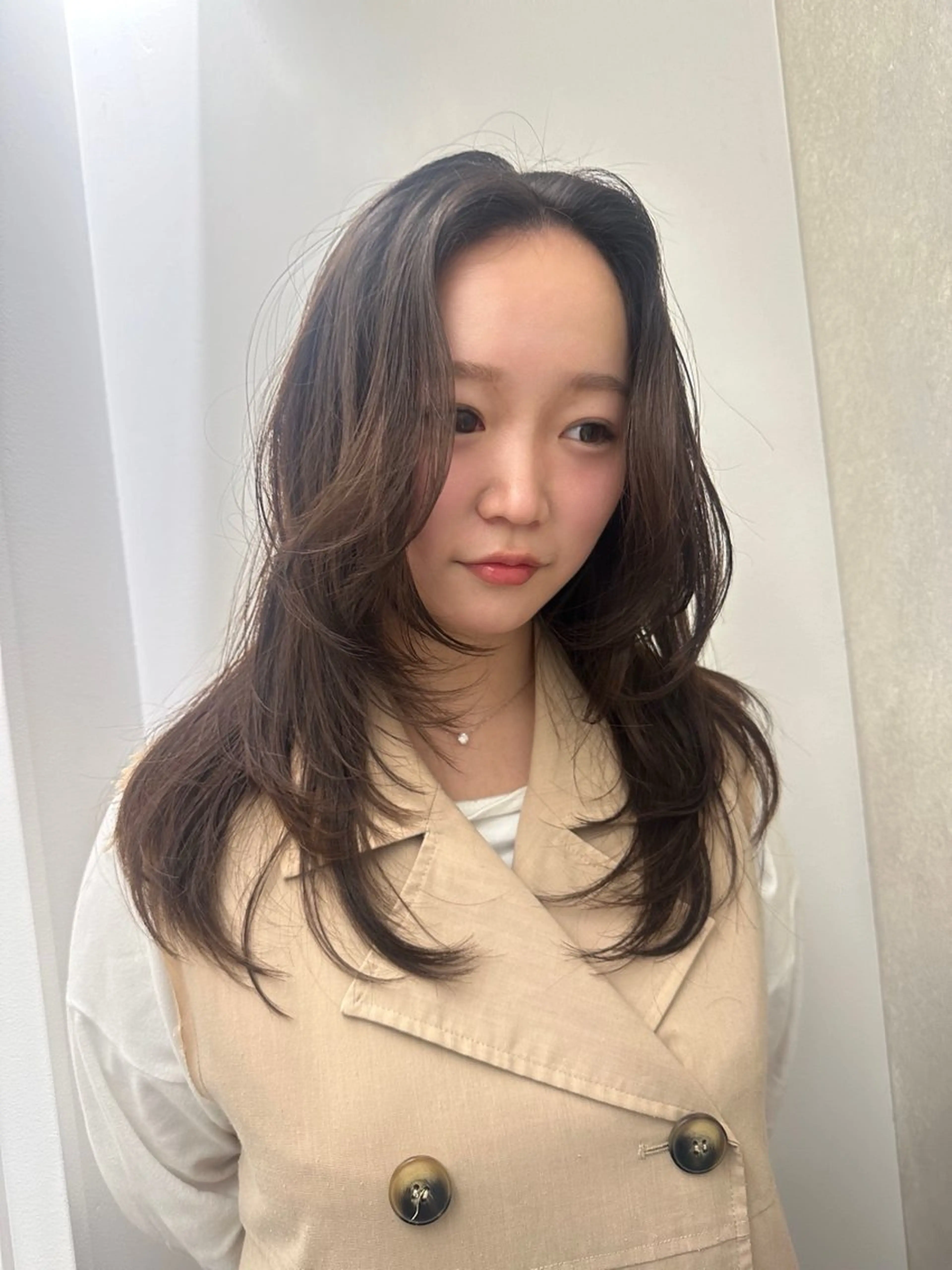 セミロング カット 韓国ヘアメンズ・レデ ィース特化ミクのヘアスタイル