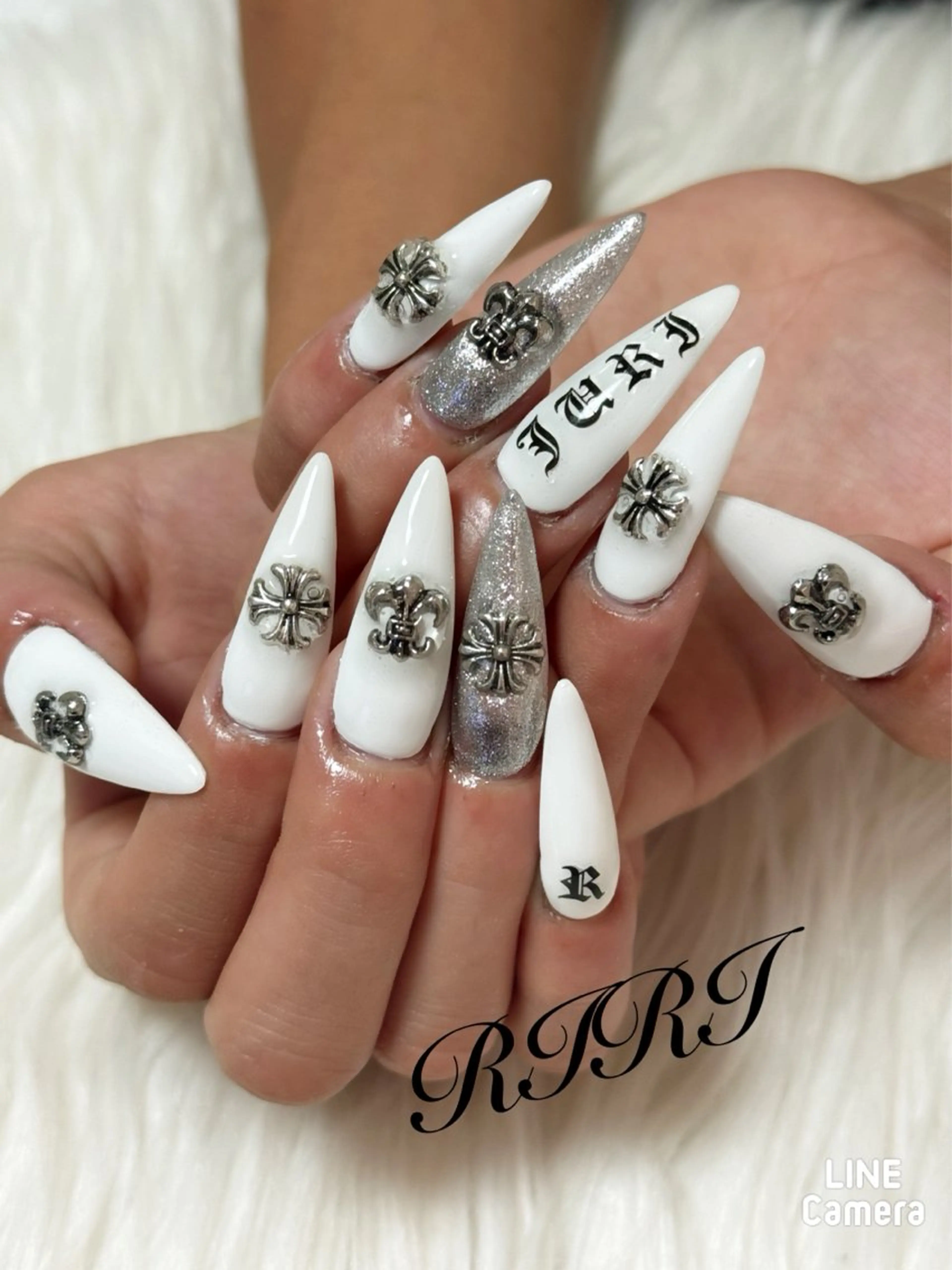 ネイル ジェルネイル ロングネイル スカルプネイル シンプルネイル 夏ネイル ハンドネイル riri オーナーのネイルデザイン