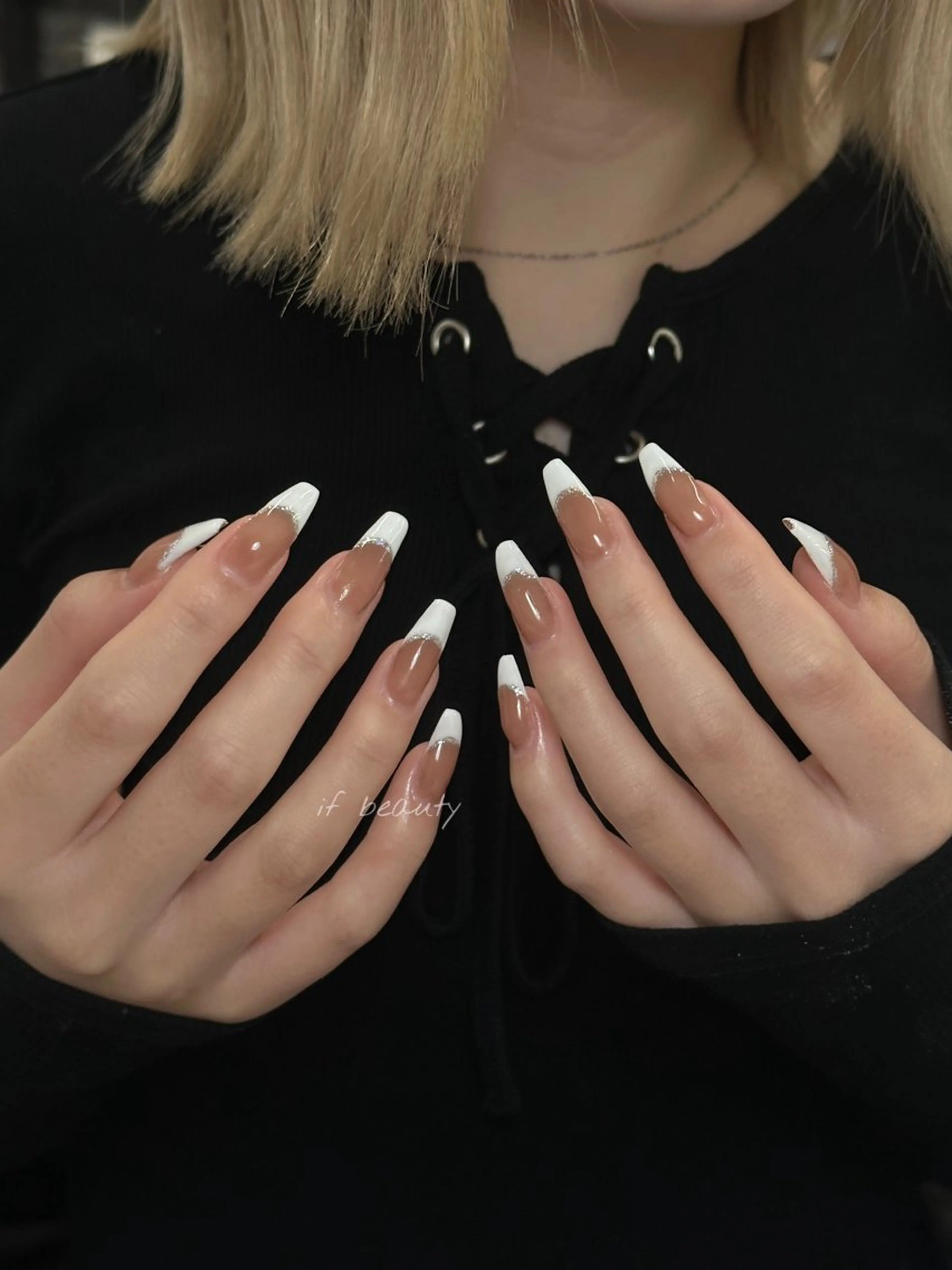 ネイル アートネイル ジェルネイル グラデーション パラジェル ワンホンネイル ハンドネイル IKA /海外ネイル /個性派/ワンホンのネイルデザイン