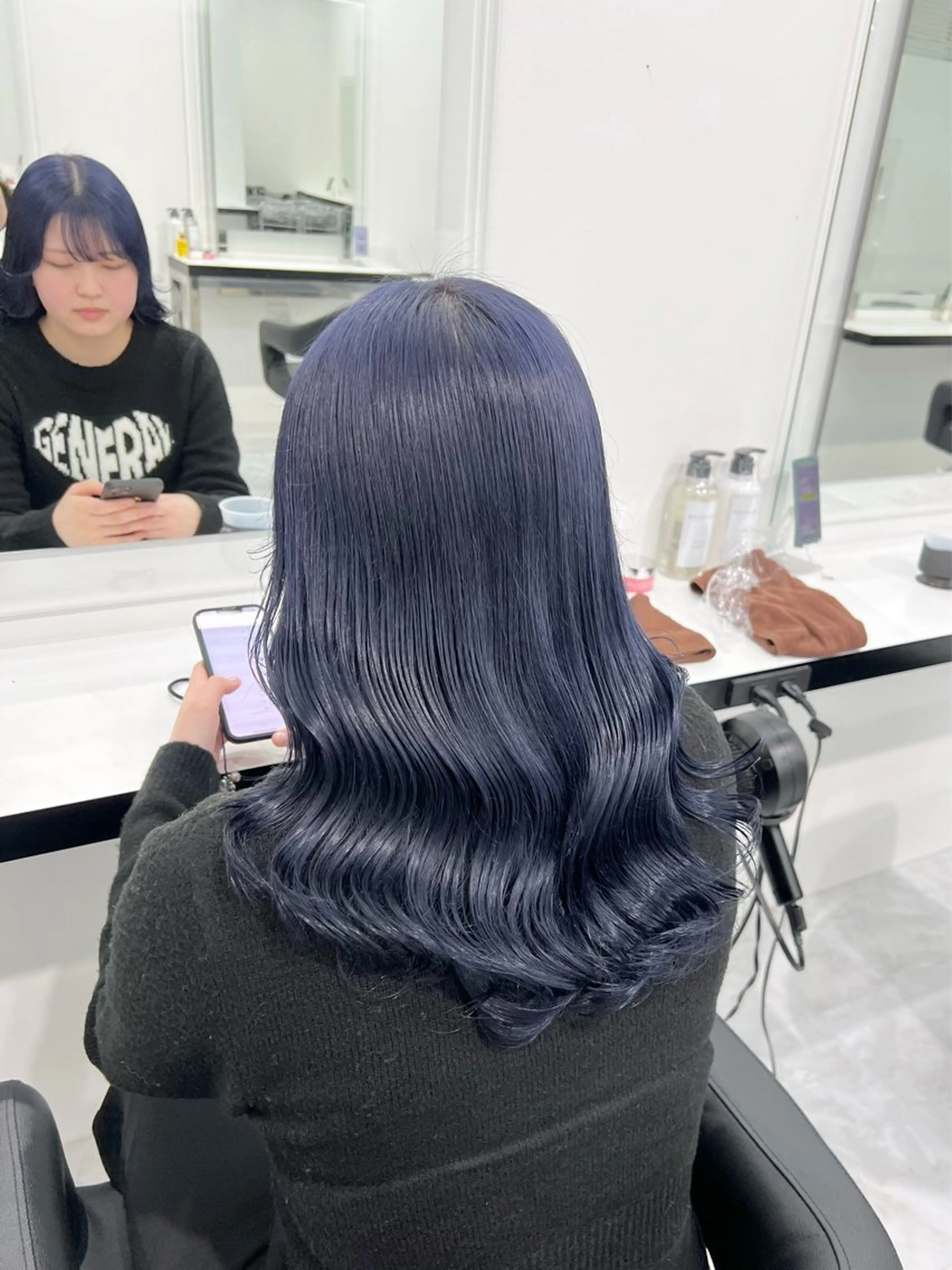 セミロング カラー ブリーチ ケアブリーチ ダブルカラー イヤリングカラー インナーカラー ヘアカラー トリートメント ヘアセット カラー指名NO.1 🌈Neneのヘアスタイル