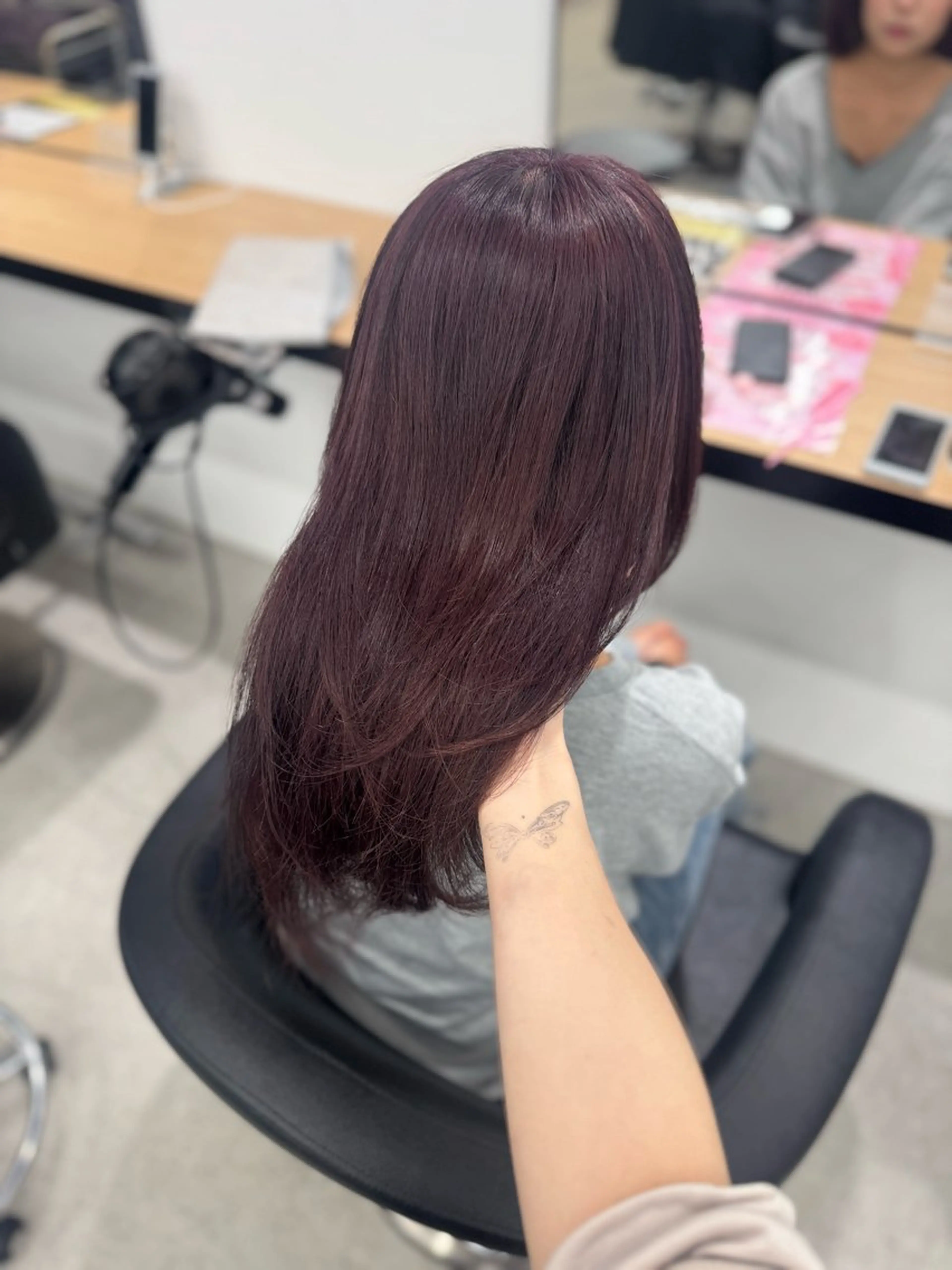 ミディアム カラー ヘアアレンジ カット ヘアカラー トリートメント ヘアセット 🤍淡色ピンク&ラベ ンダーYUKI🤍のヘアスタイル