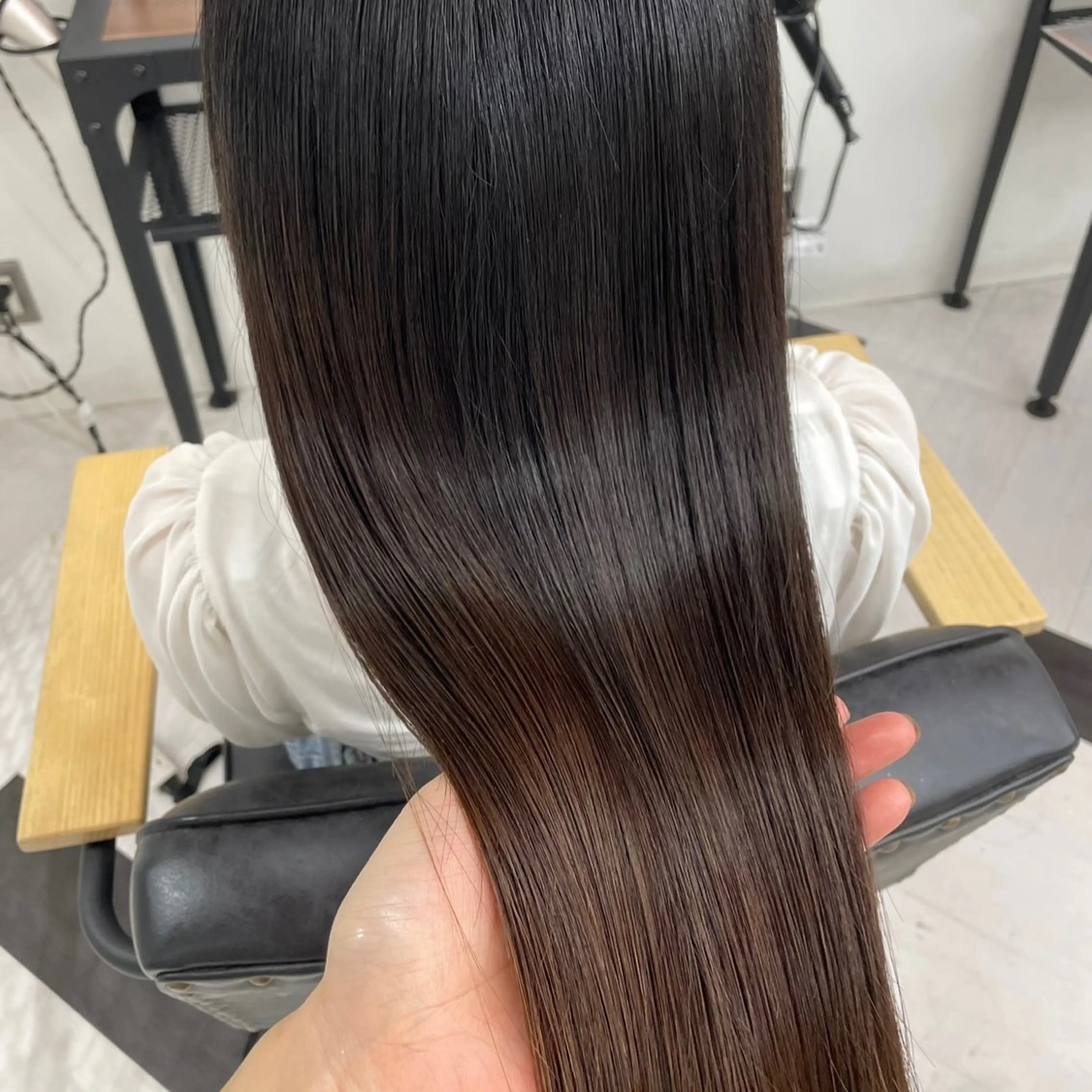 ショート カラー パーマ ヘアアレンジ メンズ 髪質改善 トリートメント 酸性ストレート ストレートパーマ mona/ ストレートスタイル✨のヘアスタイル