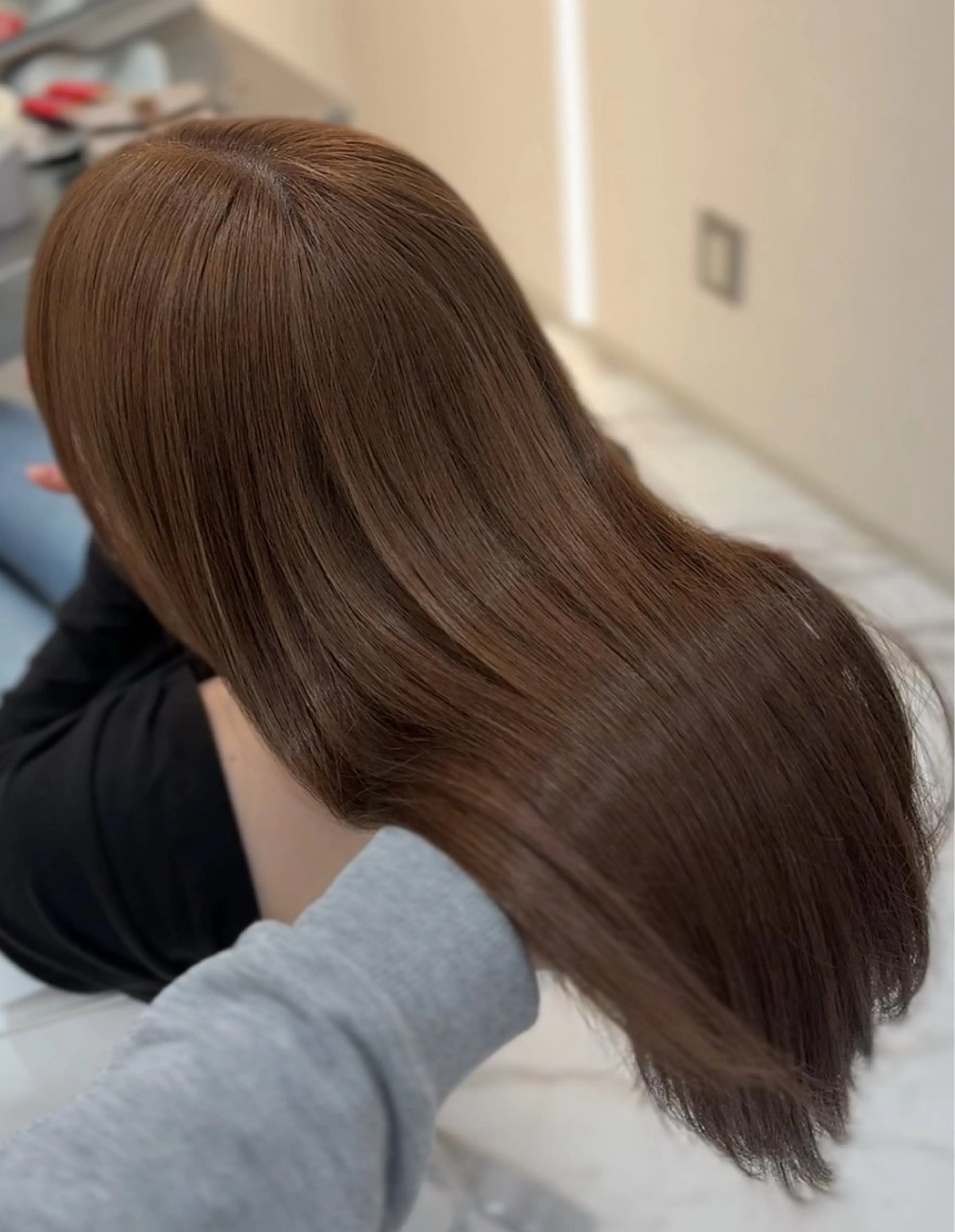 ロング カラー パーマ ベージュカラー ブリーチ 透明感カラー ダブルカラー グレージュ TOMO/ブリーチ 無しオリーブのヘアスタイル