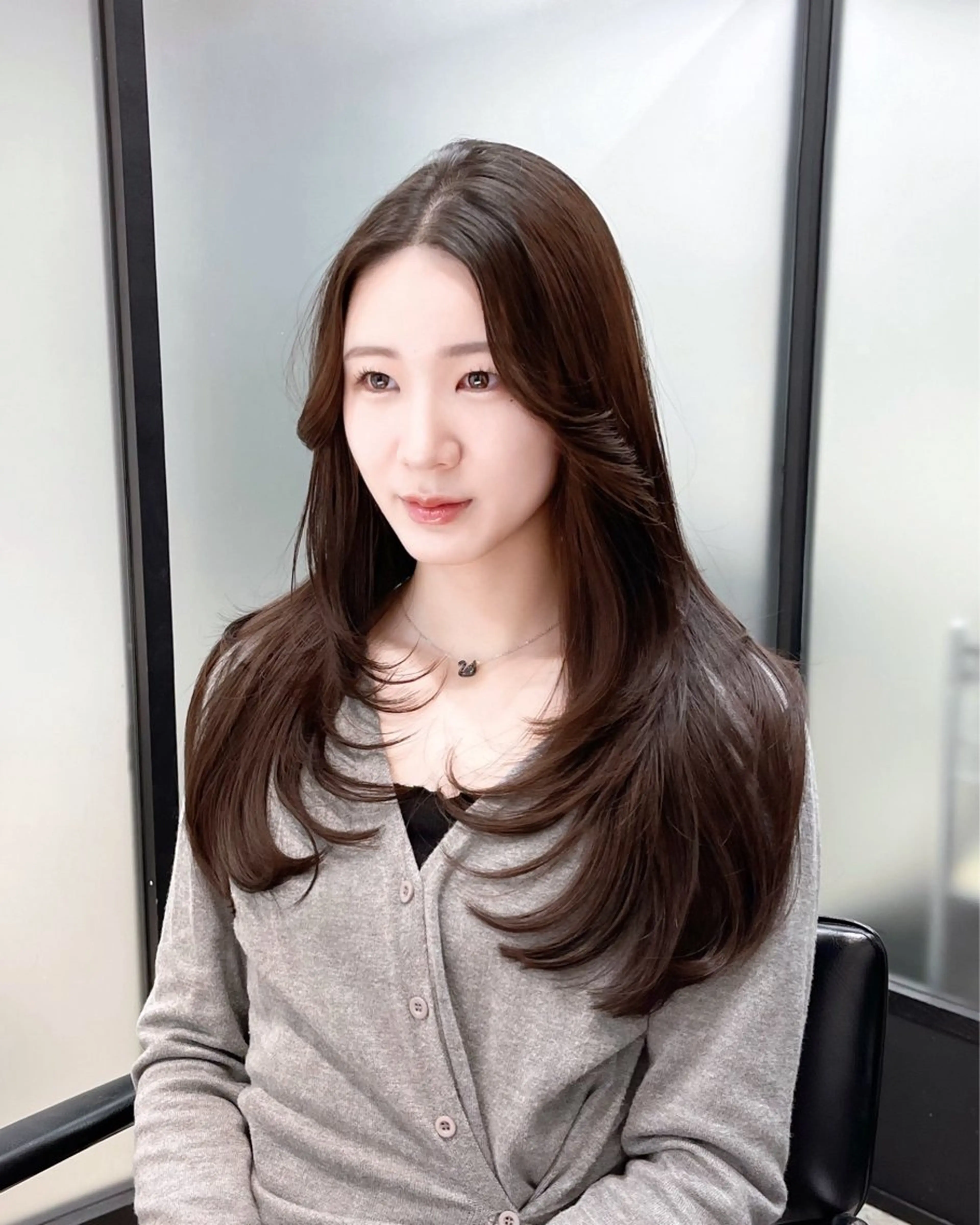 ロング 韓国風ヘア レイヤーカット カット 縮毛矯正 トリートメント 韓国レイヤーカット 髪質改善▫️水野有真のヘアスタイル