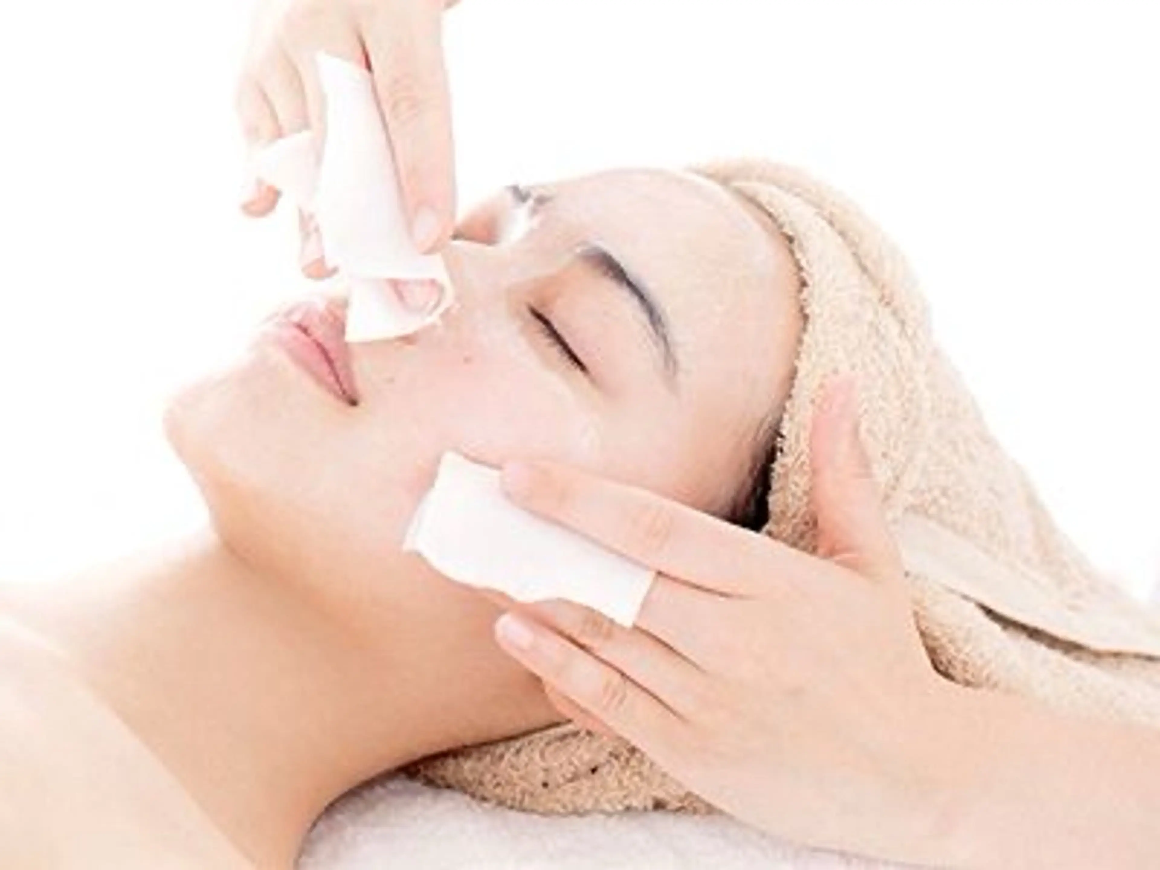 ピーリング×花粉肌荒れケア🥚✨デコルテ×フェイシャルの写真