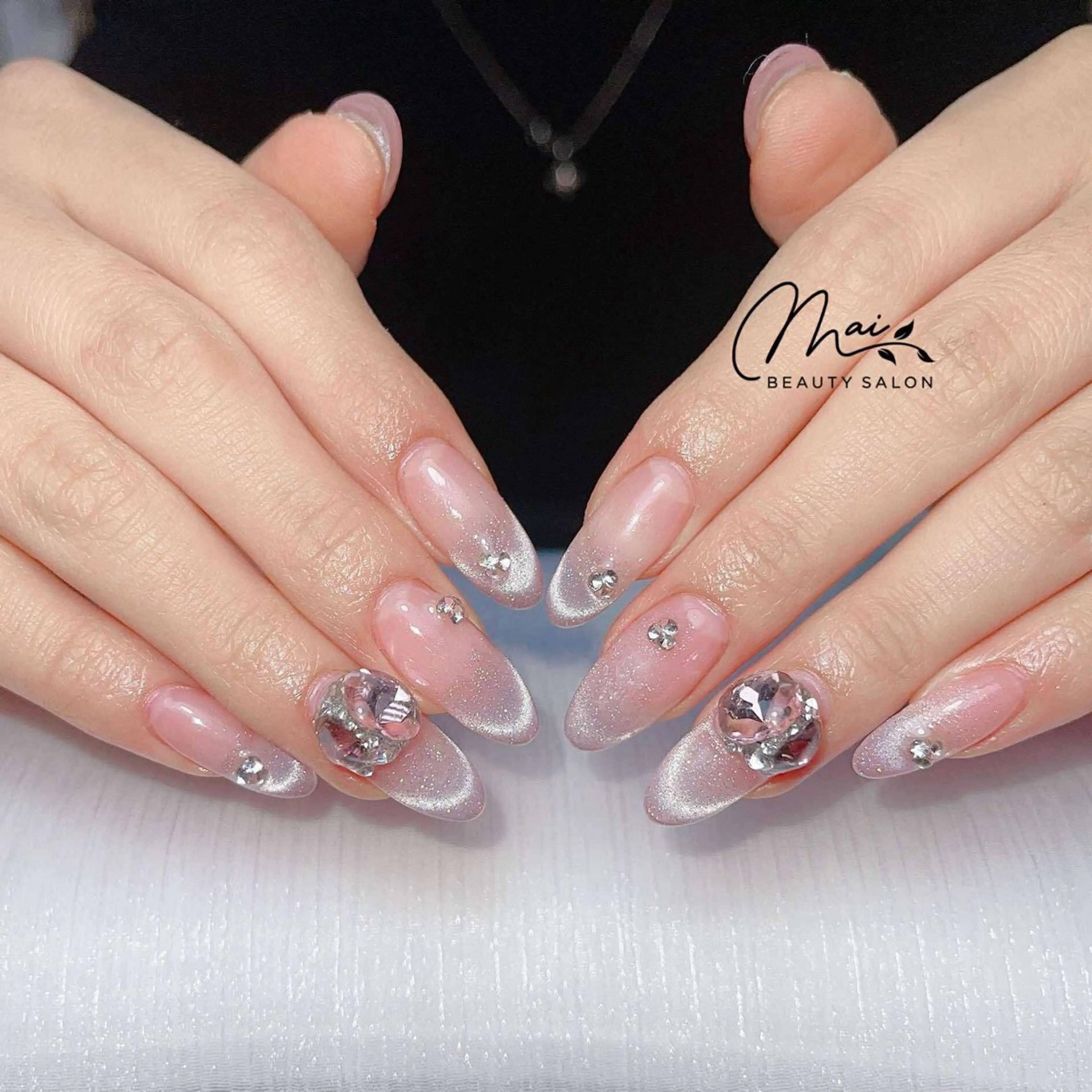 ネイル オーロラネイル 長さ出し フラッシュネイル フットネイル フレンチネイル ハンドネイル MaiBeauty HaNaのネイルデザイン