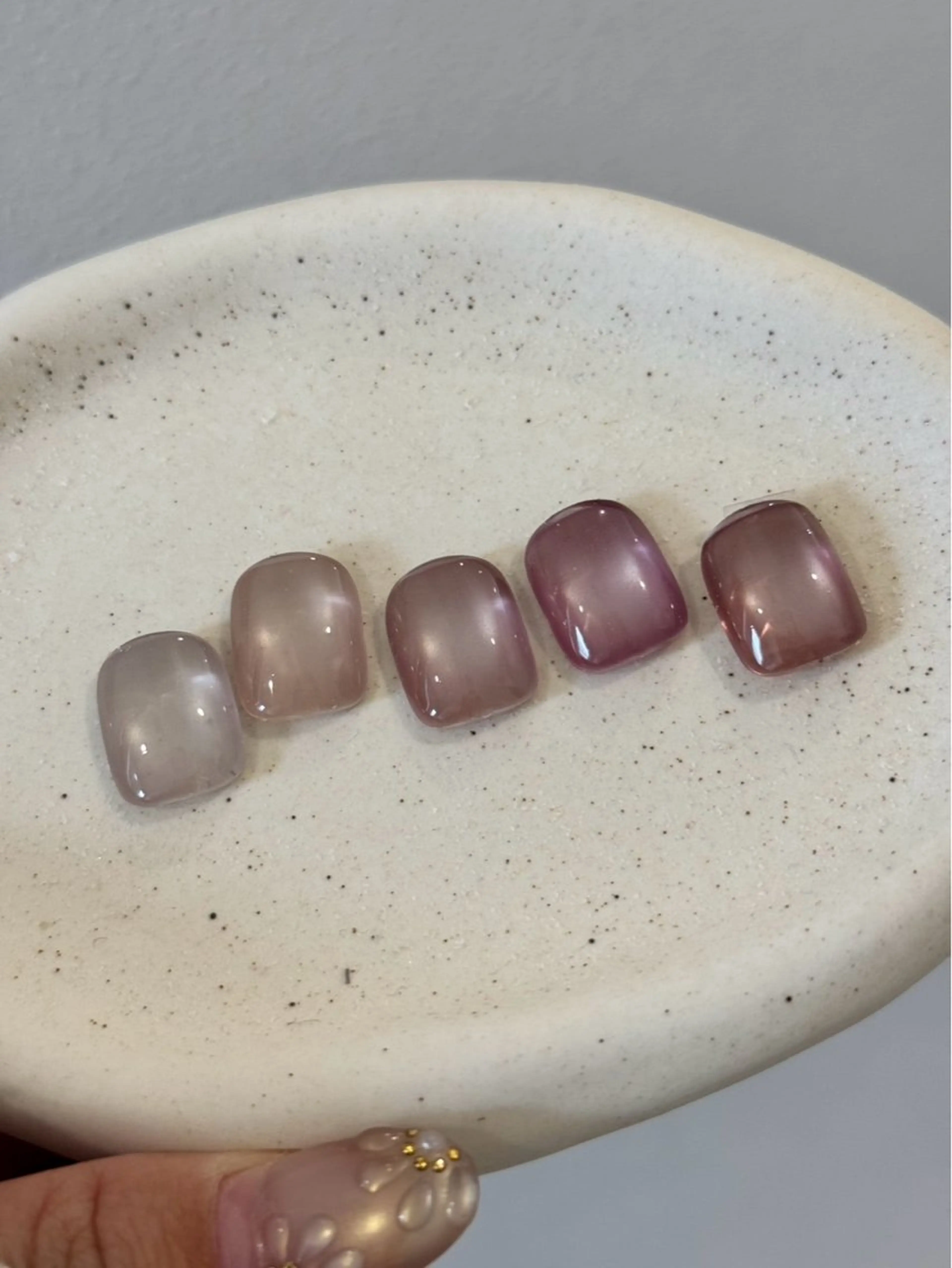 ネイル ボルドー ニュアンスネイル ピンク シンプルネイル may .のネイルデザイン