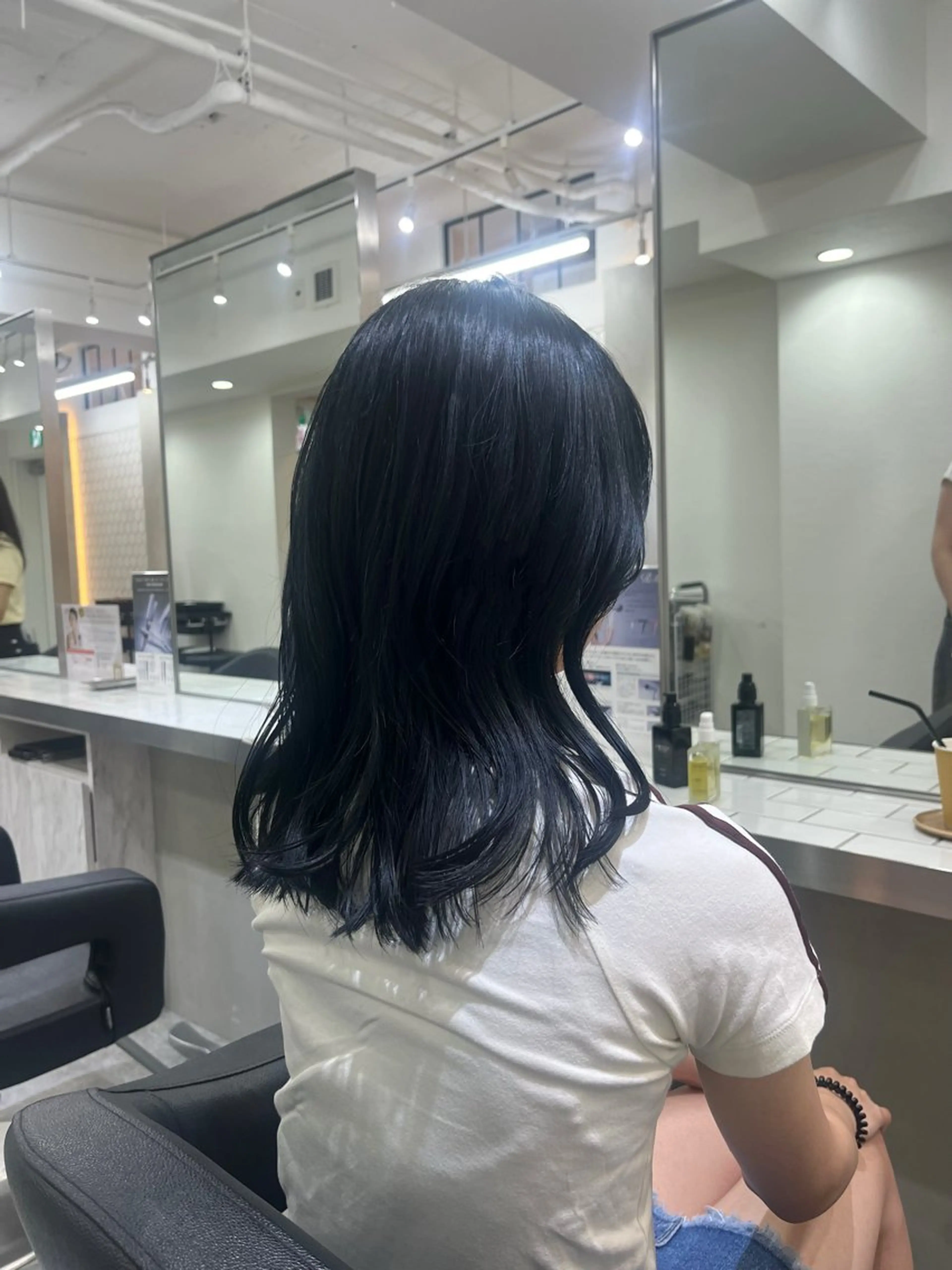 ミディアム トリウミ カホのヘアスタイル