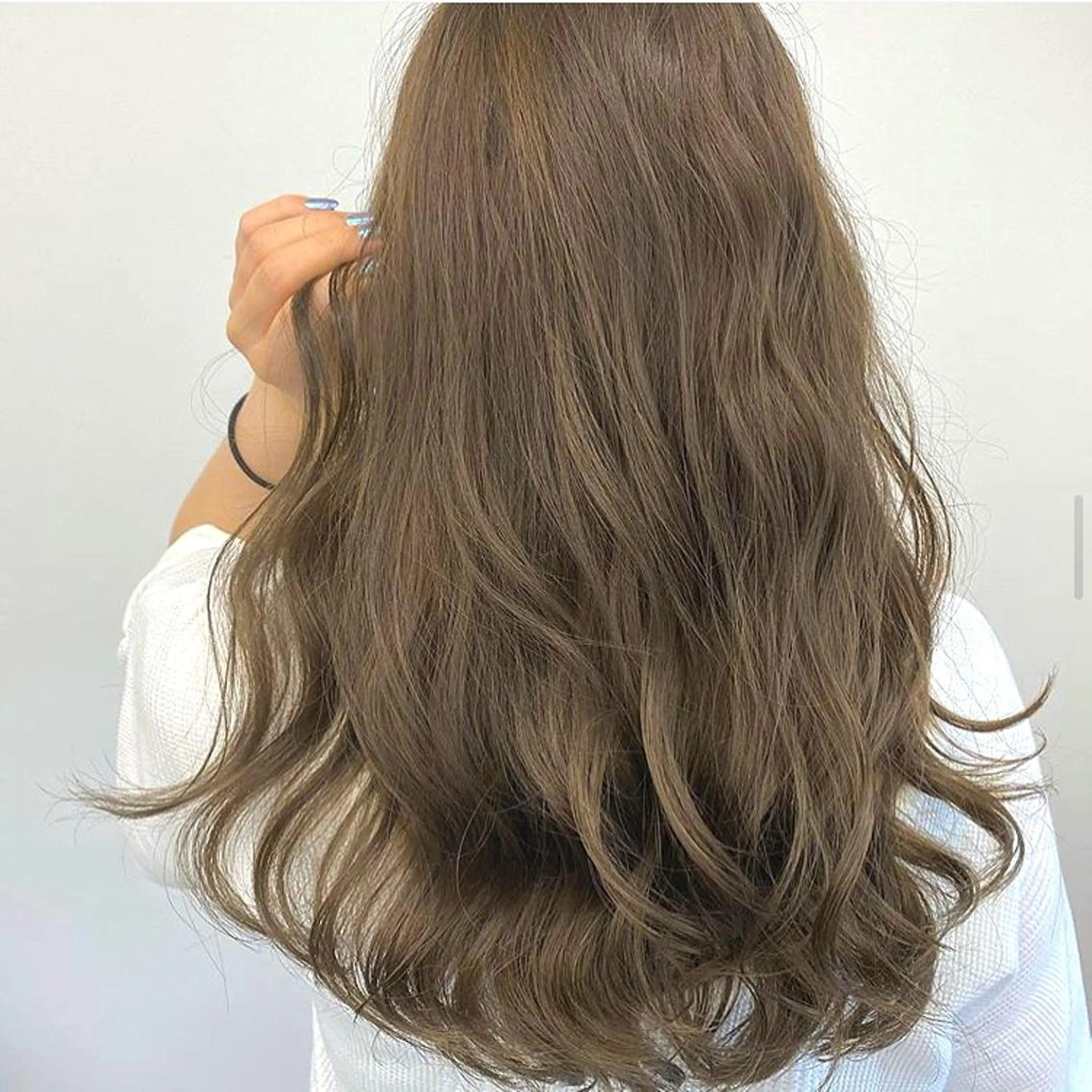 ロング カラー 髪質改善/レイヤー/ 透明感カラー🩶結華のヘアスタイル