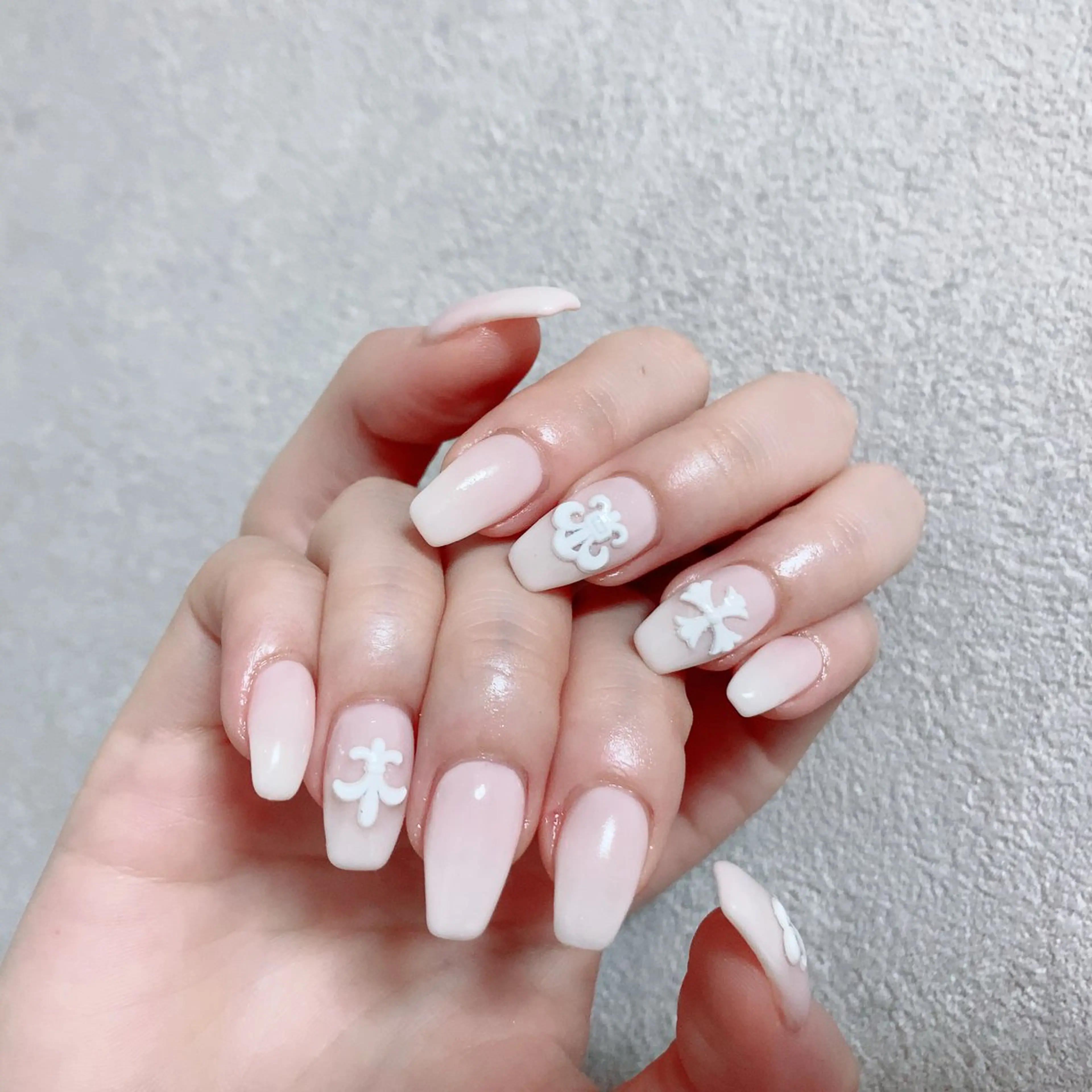 ネイル オーロラネイル フレンチネイル キラキラネイル 韓国ネイル ピンク ハンドネイル Lance nailのネイルデザイン