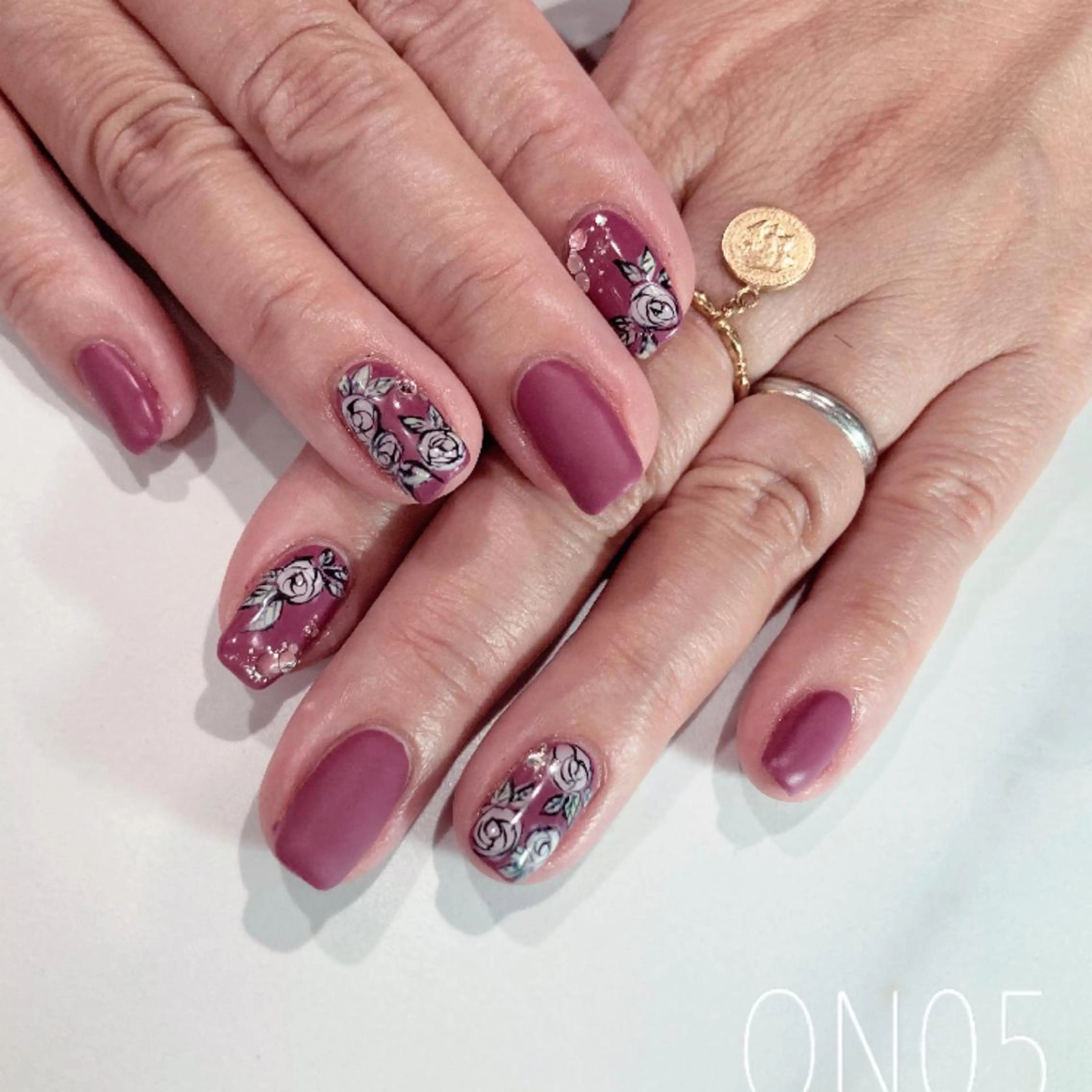 ネイル 園 寛子 （ネイリスト）のネイルデザイン