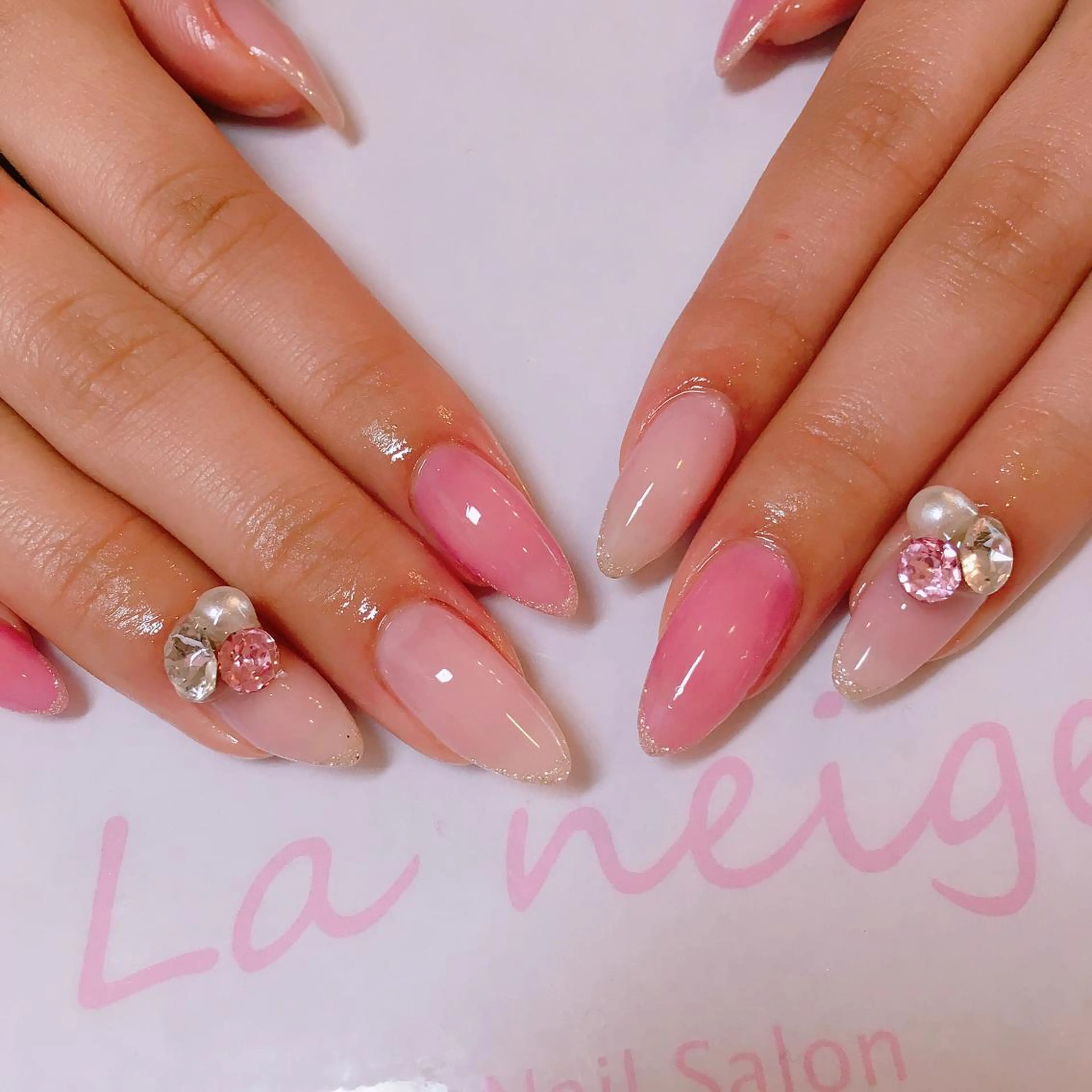 ネイル ロングネイル La neige* yuki 🐩🌙のネイルデザイン