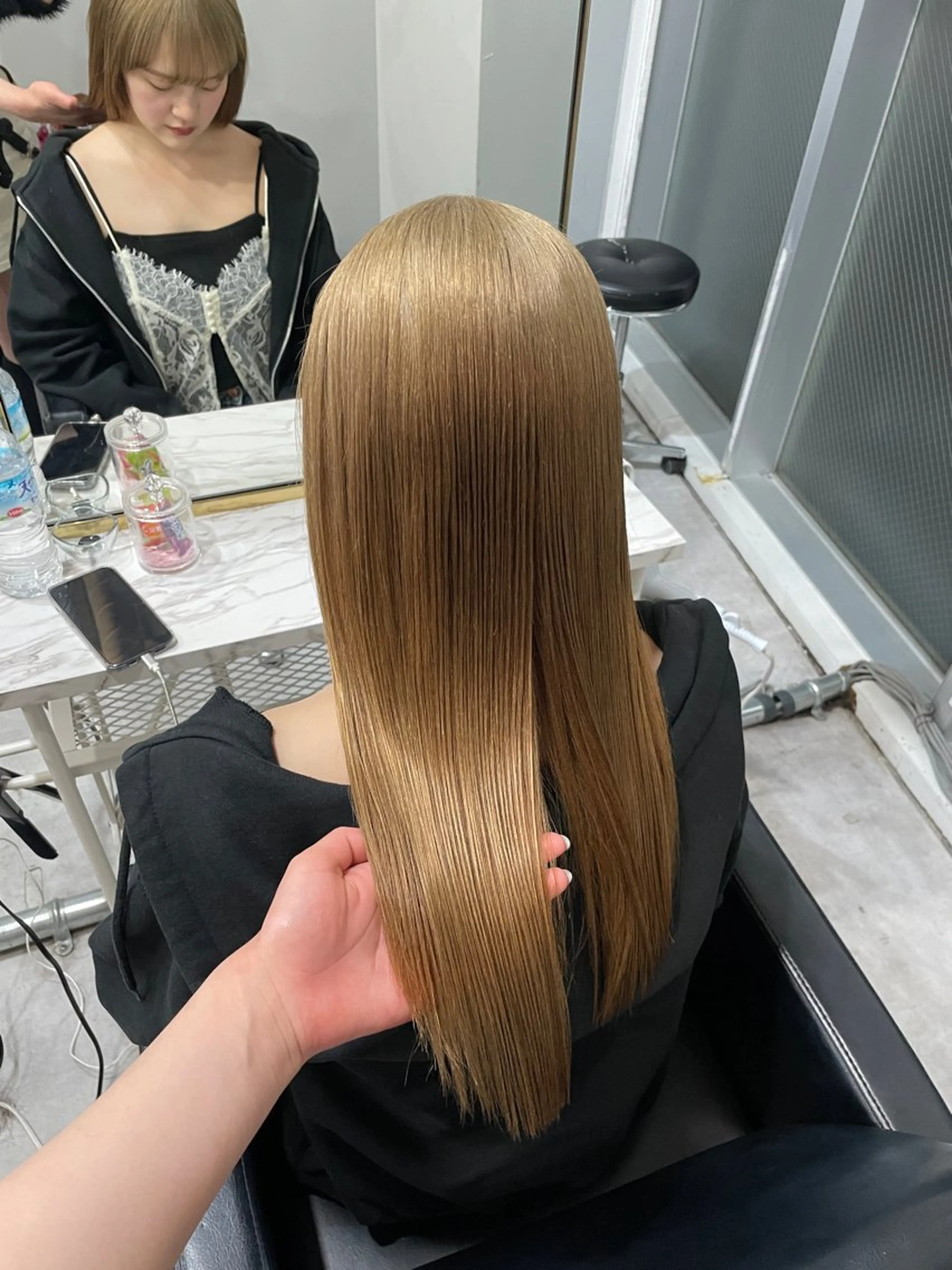 ロング カラー ブリーチ 🩶ブリーチ/ レイヤー🩶フミカのヘアスタイル