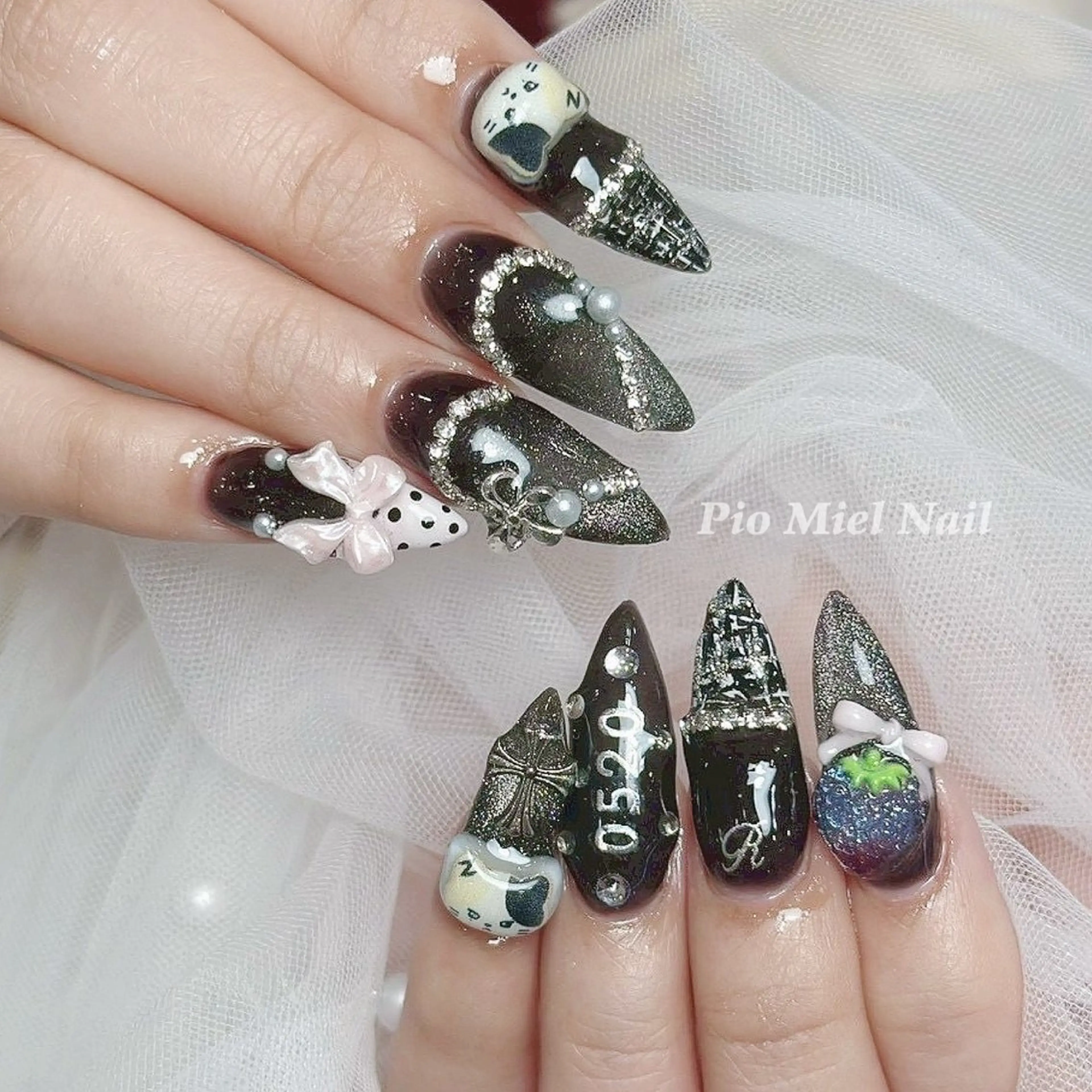 ネイル Pio Mielのネイルデザイン