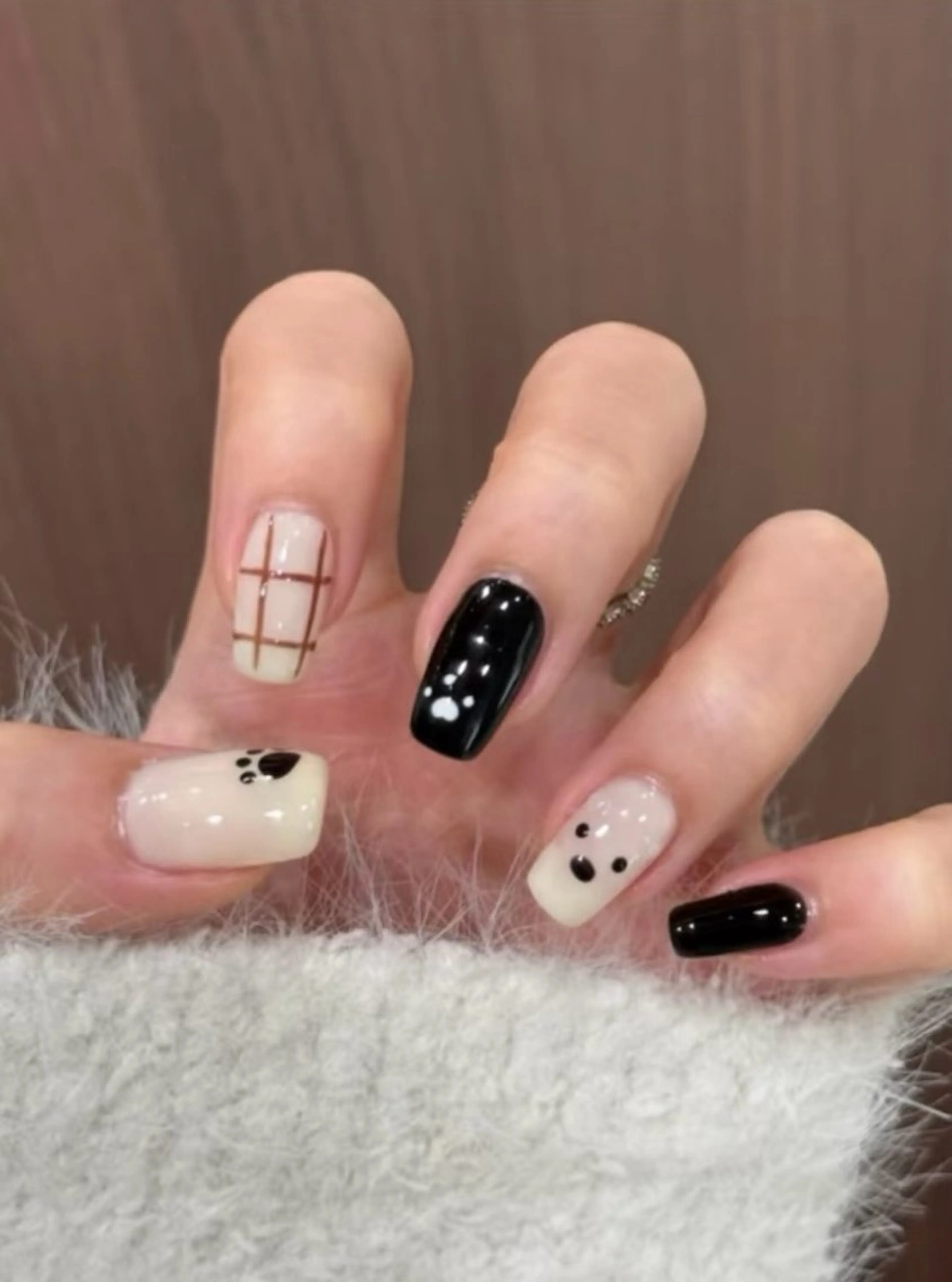 ネイル ハンドネイル H3 Nail Tsuki🦋💙のネイルデザイン