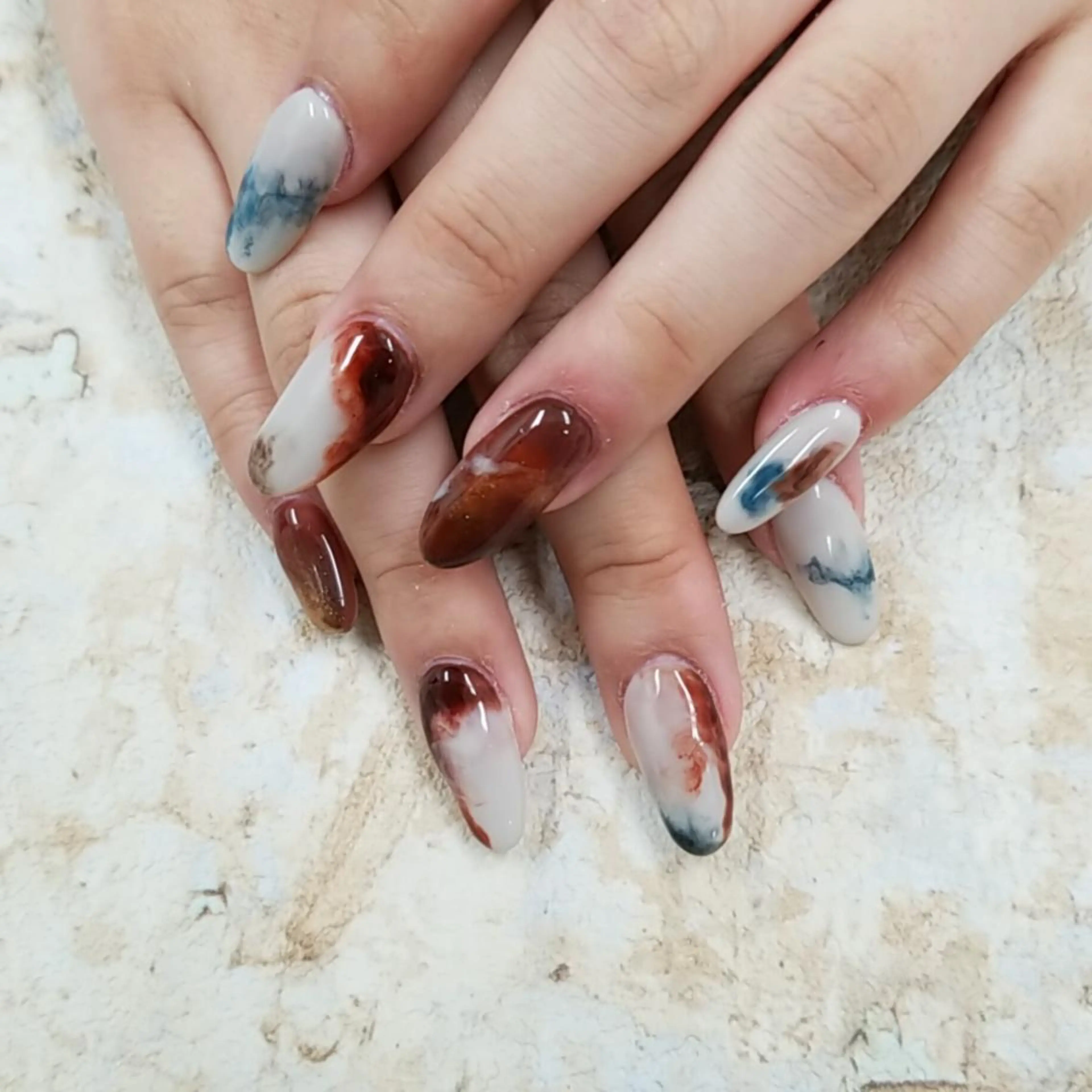 ネイル アートネイル ジェルネイル マグネットネイル 持ち込み ニュアンスネイル 河野ちえ (雑誌掲載サロン)のネイルデザイン