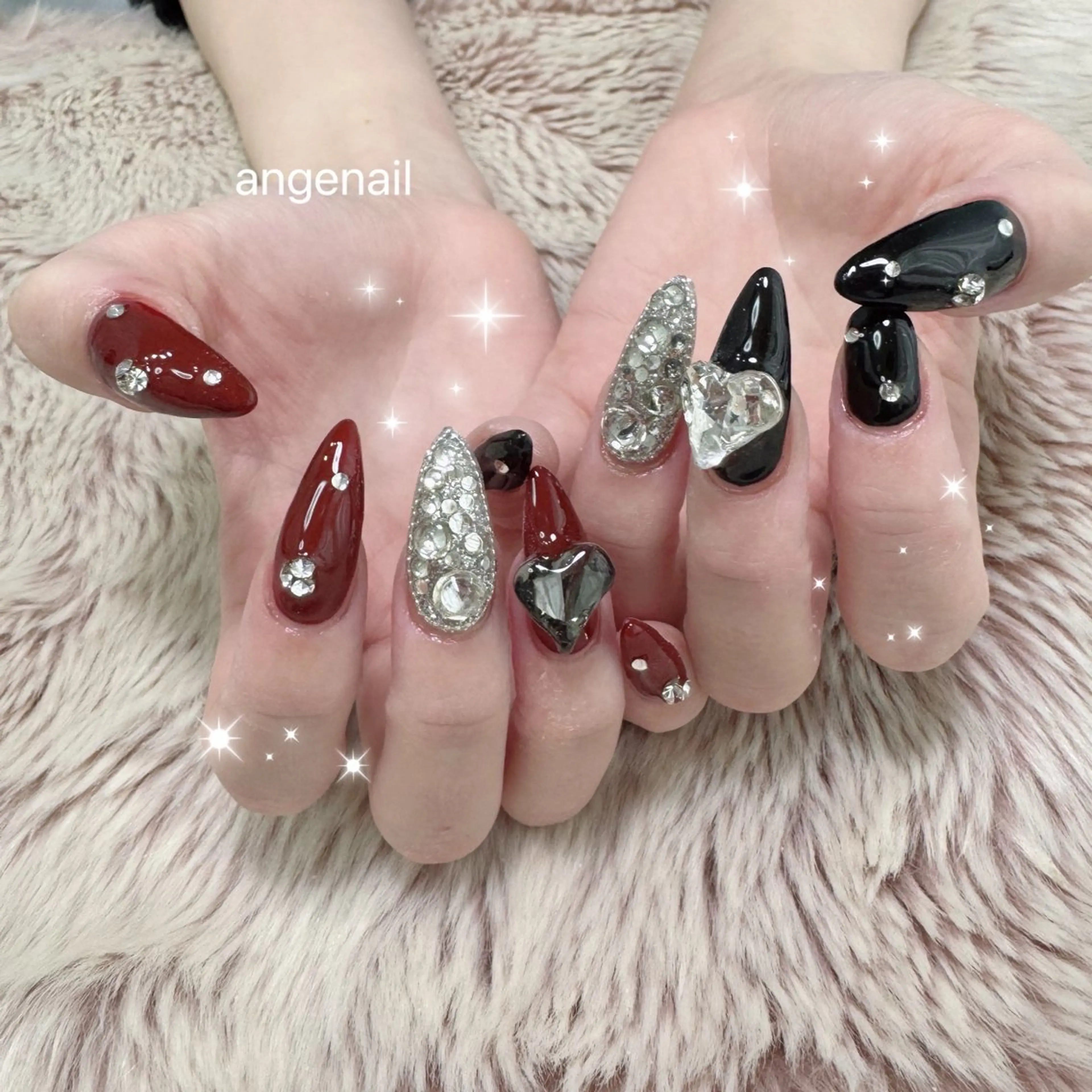 ネイル ハンドネイル オーナーネイリスト MAKIのネイルデザイン