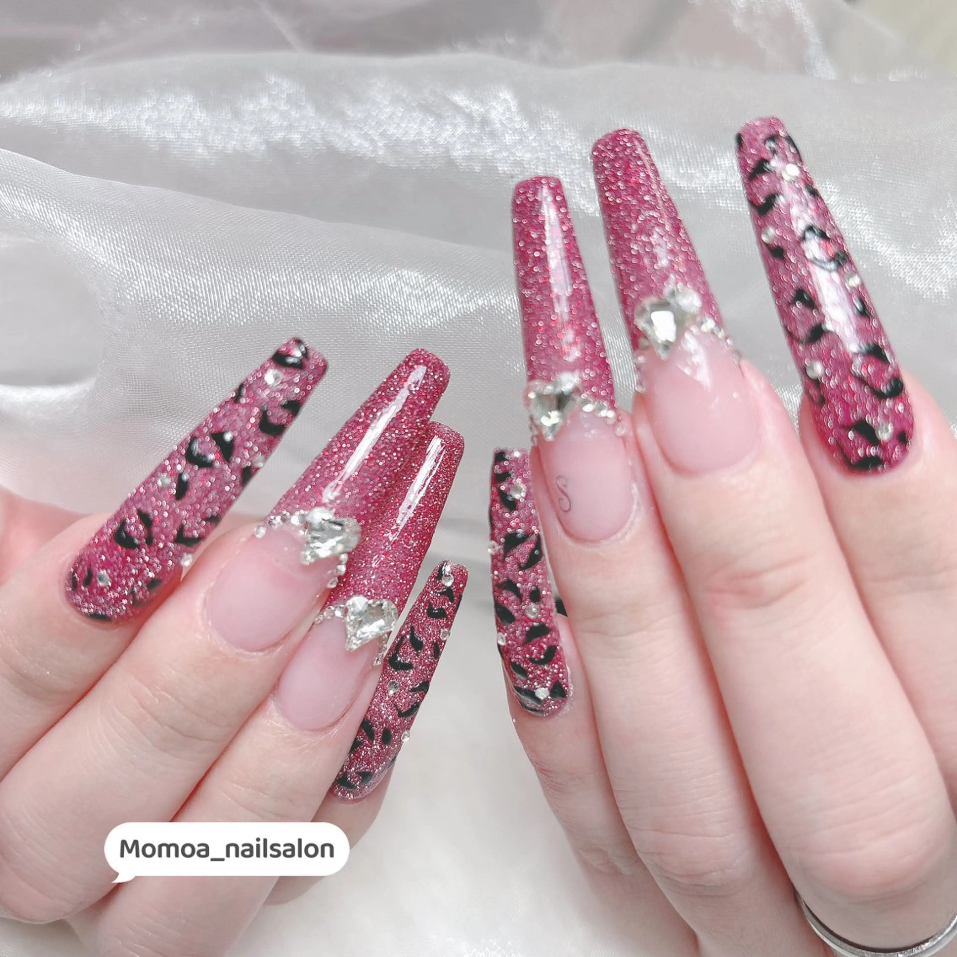 ネイル 成人式 キラキラネイル 大理石ネイル(マーブル) スカルプネイル 夏ネイル ハンドネイル MoMoA Nail ネイル長さ出し専門店のネイルデザイン