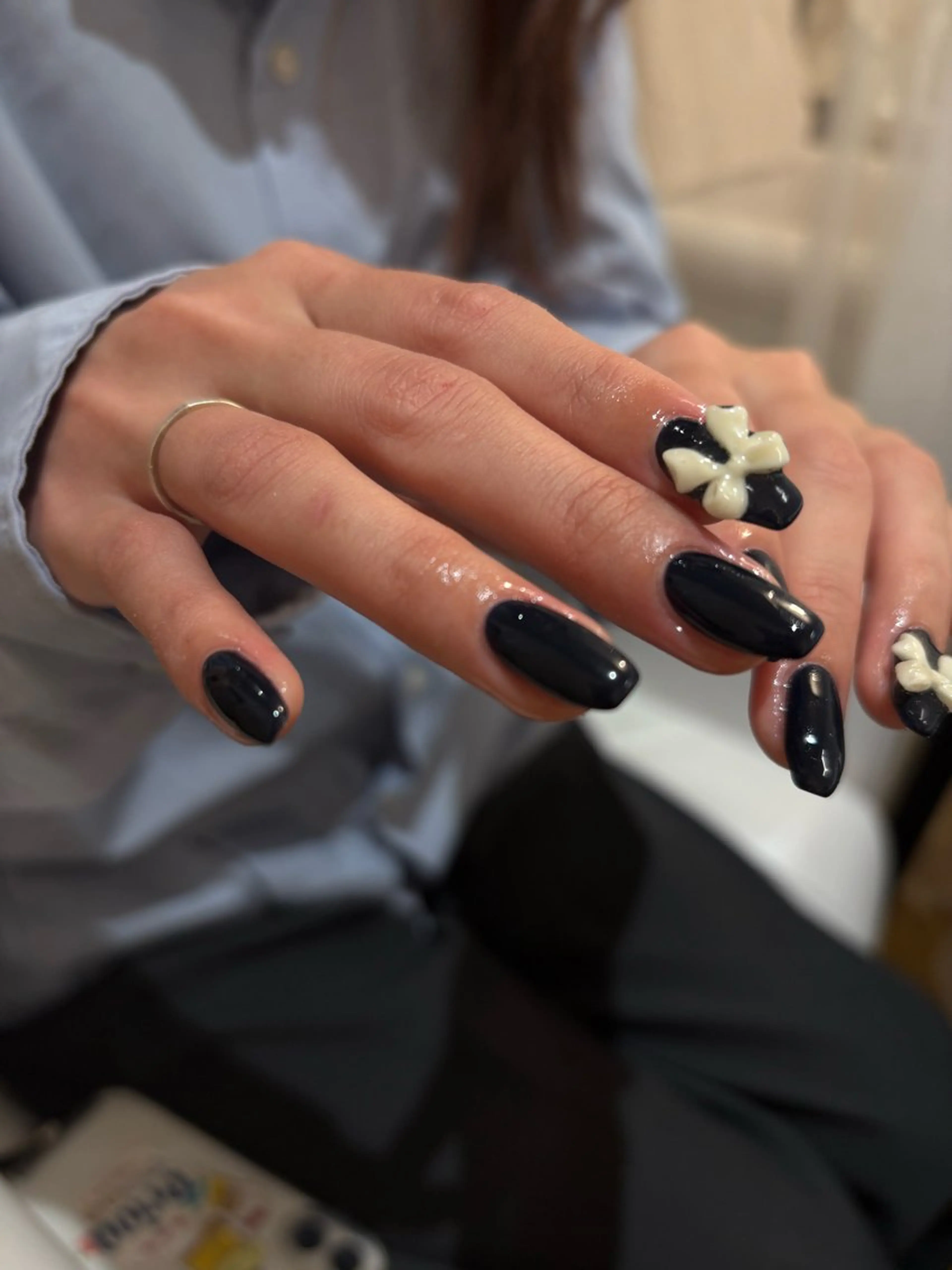 ネイル ネイビー リボン ハンドネイル 市本 葵のネイルデザイン