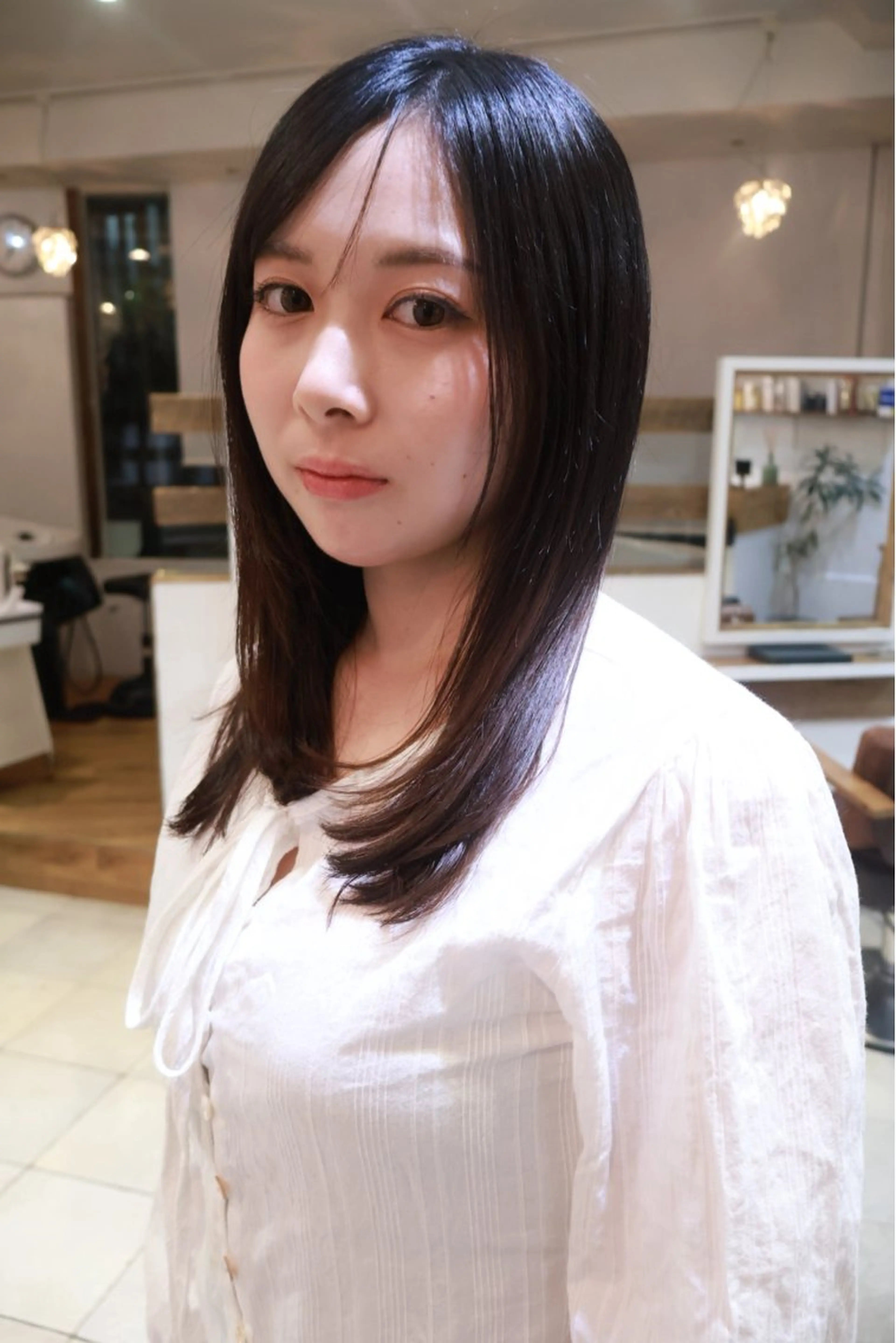 セミロング 顔周りカット レイヤーカット ローレイヤー 🪐無料カットモデル 募集中🪐ナオキのヘアスタイル