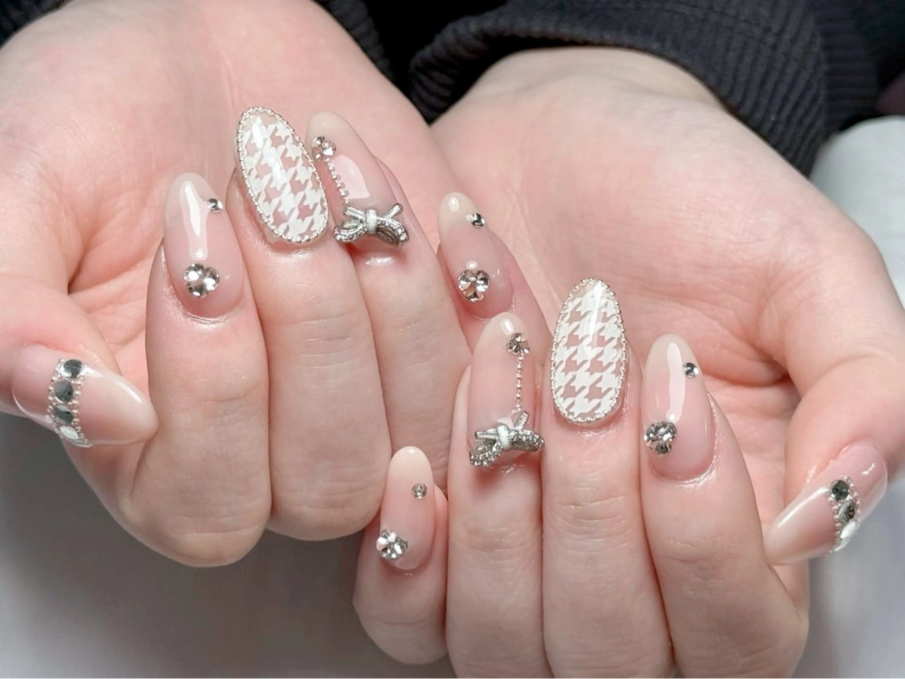 ネイル ハンドネイル ハンドケア 小林 凛のネイルデザイン