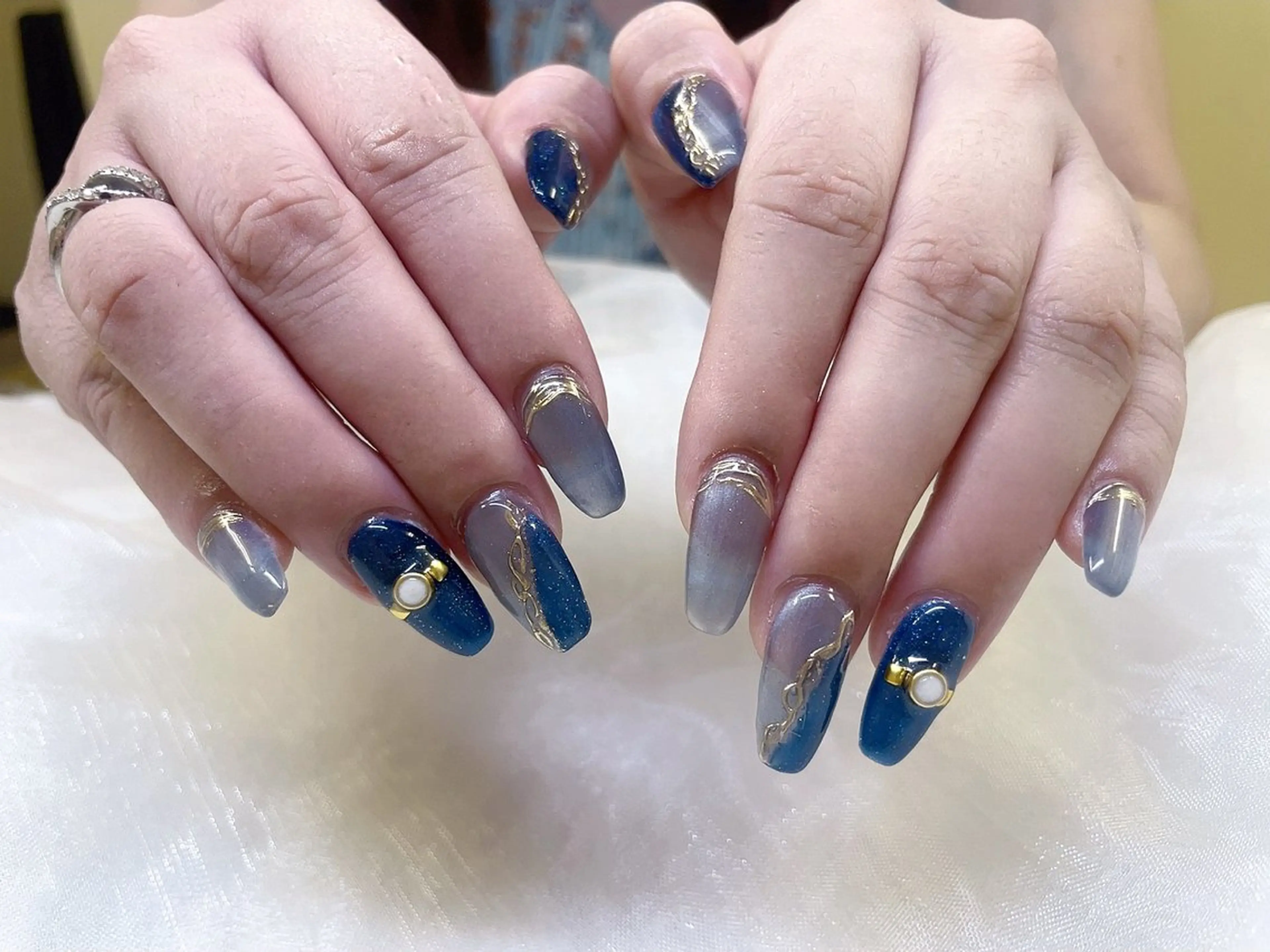 ネイル ハンドネイル queen nailのネイルデザイン