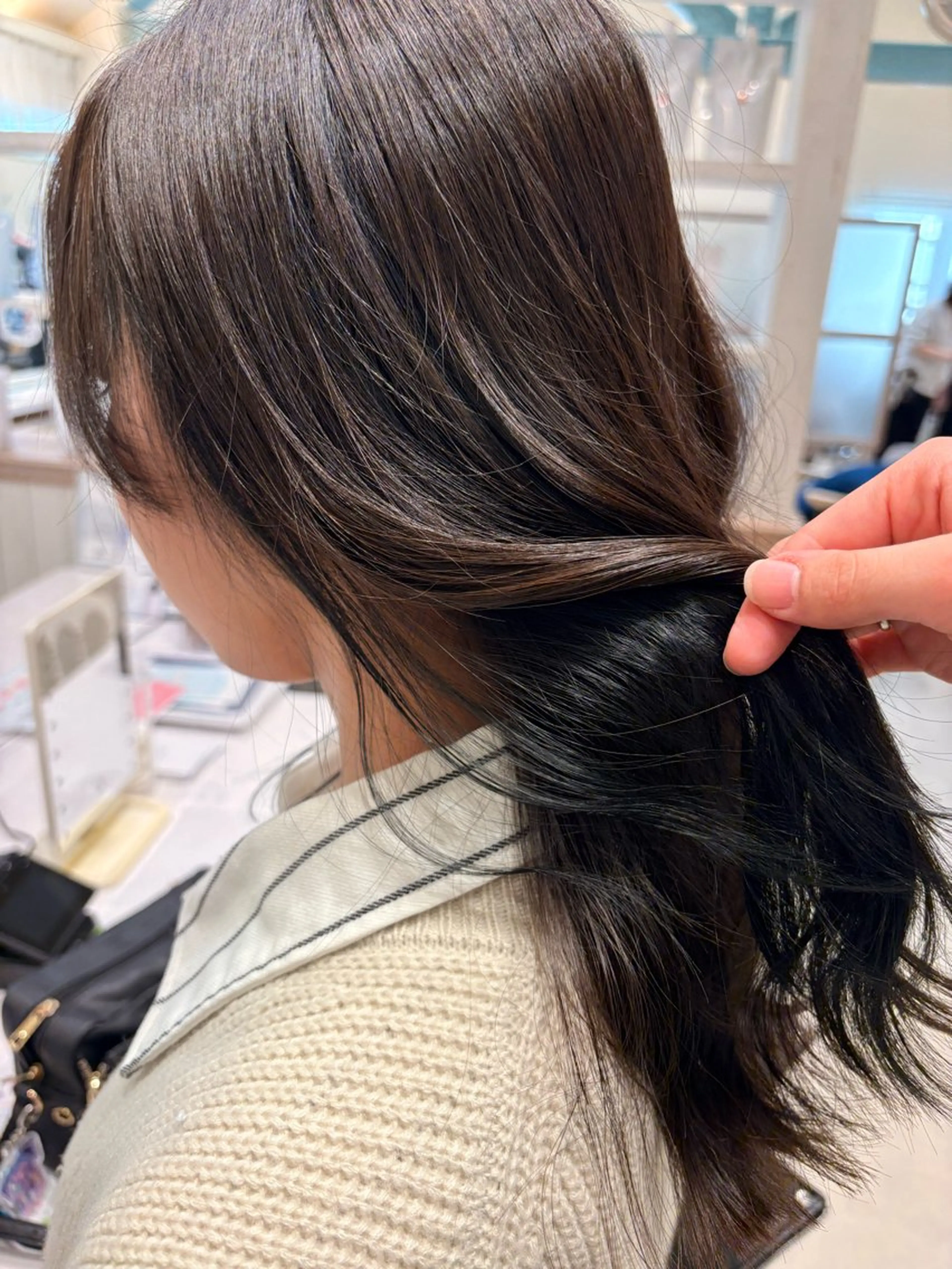 セミロング カラー つちだ ゆうひ / 暗髪カラー⟡.·のヘアスタイル