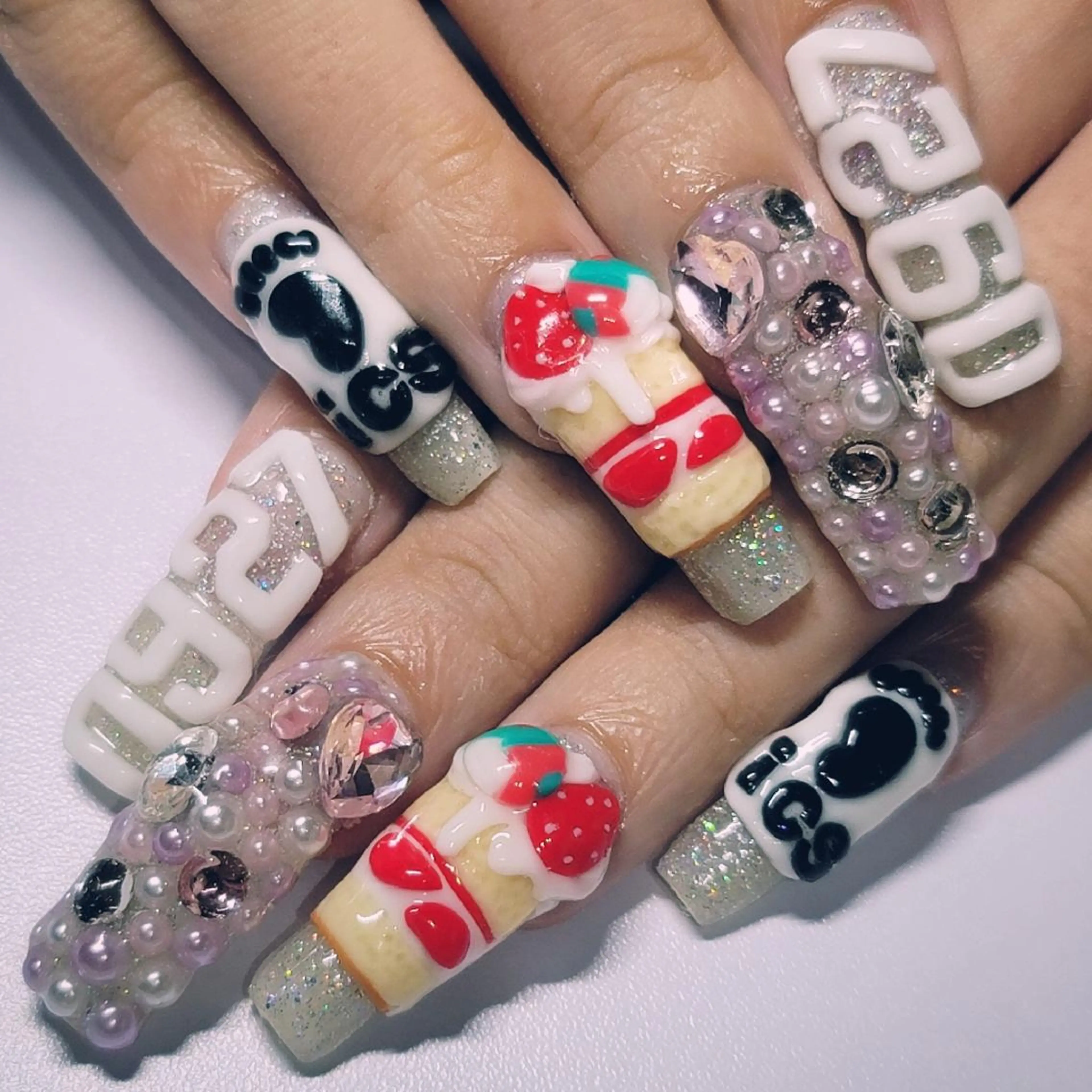 ネイル オーロラネイル クリアネイル ラメ(グリッター) ワンカラーネイル ハンドネイル よしだ ひろきのネイルデザイン