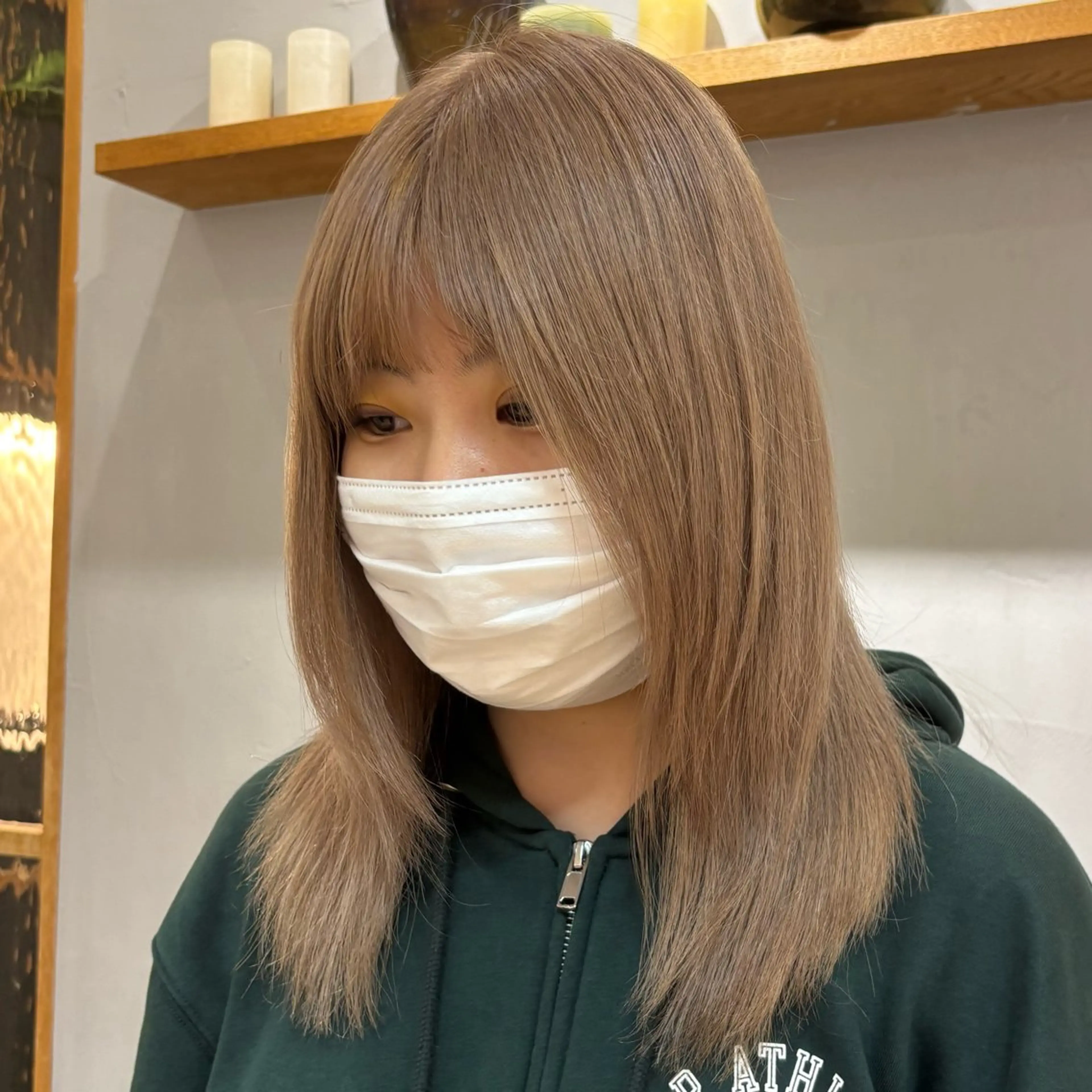 セミロング ヘアカラー 盛れる透明感カラー・ momokaのヘアスタイル