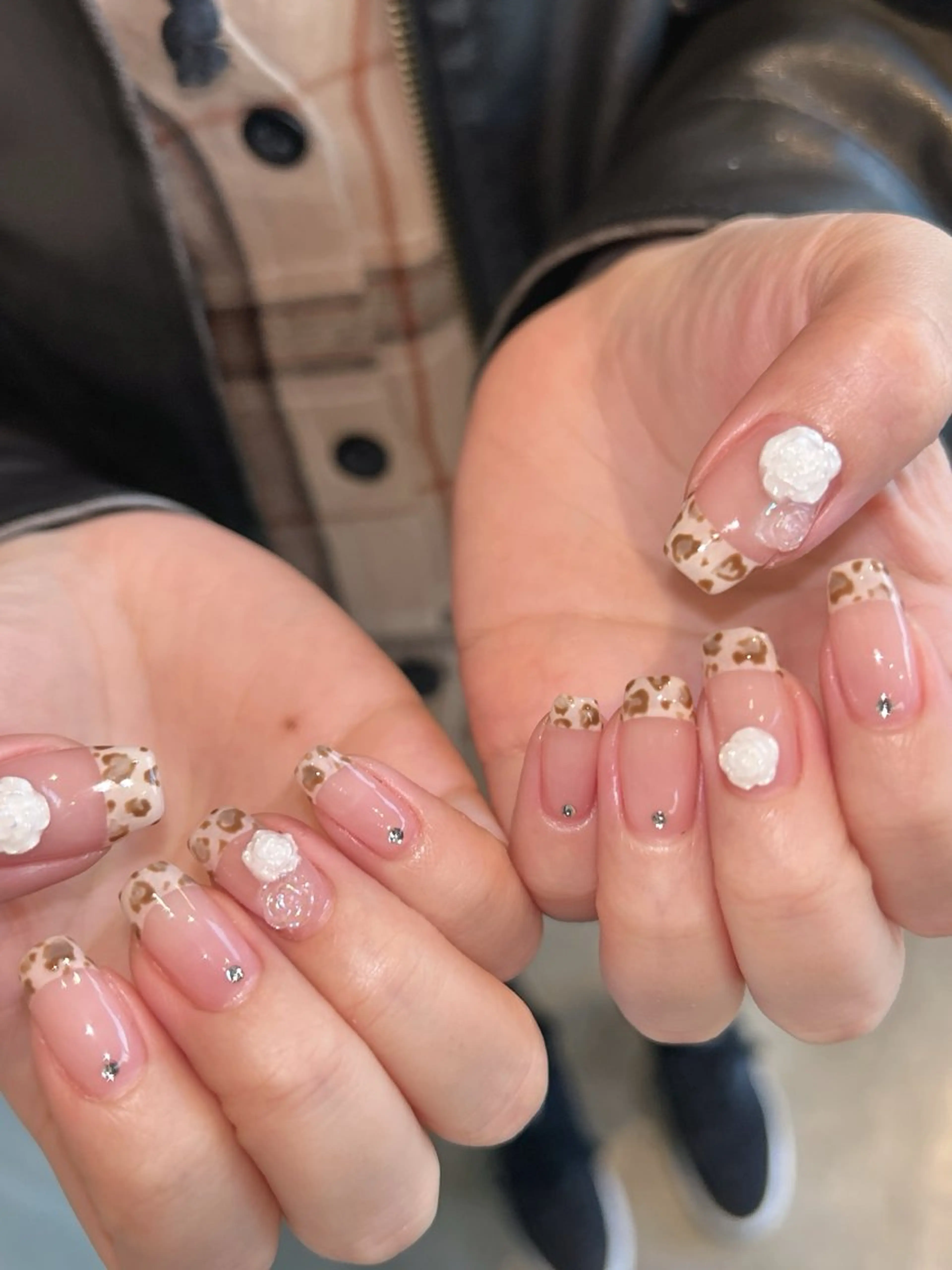 ネイル フレンチネイル ハンドネイル tote. sumileのネイルデザイン