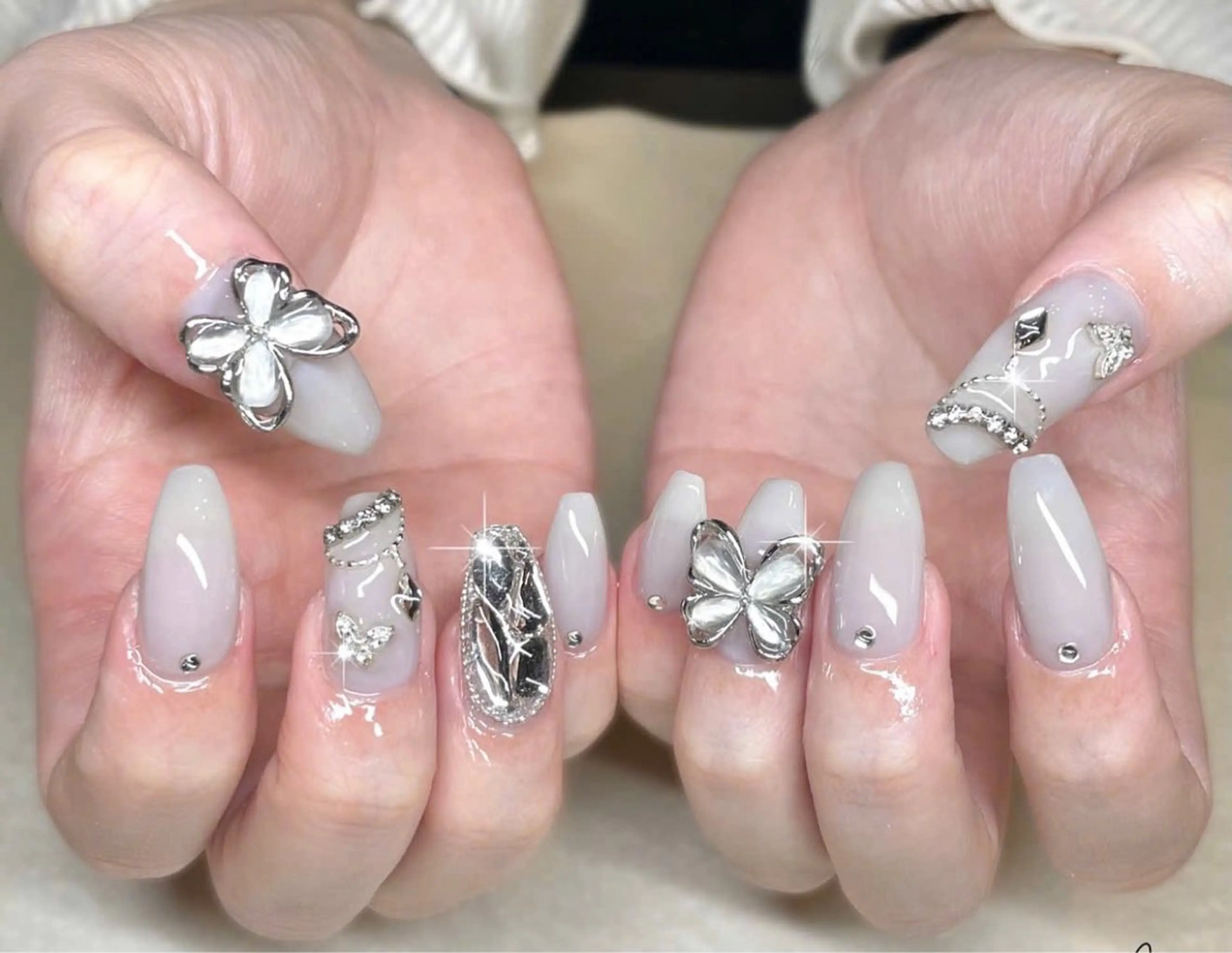 ネイル ボルドー チークネイル 成人式 フレンチネイル グラデーション Lina nail所属・Lunaa 池袋のネイルデザイン