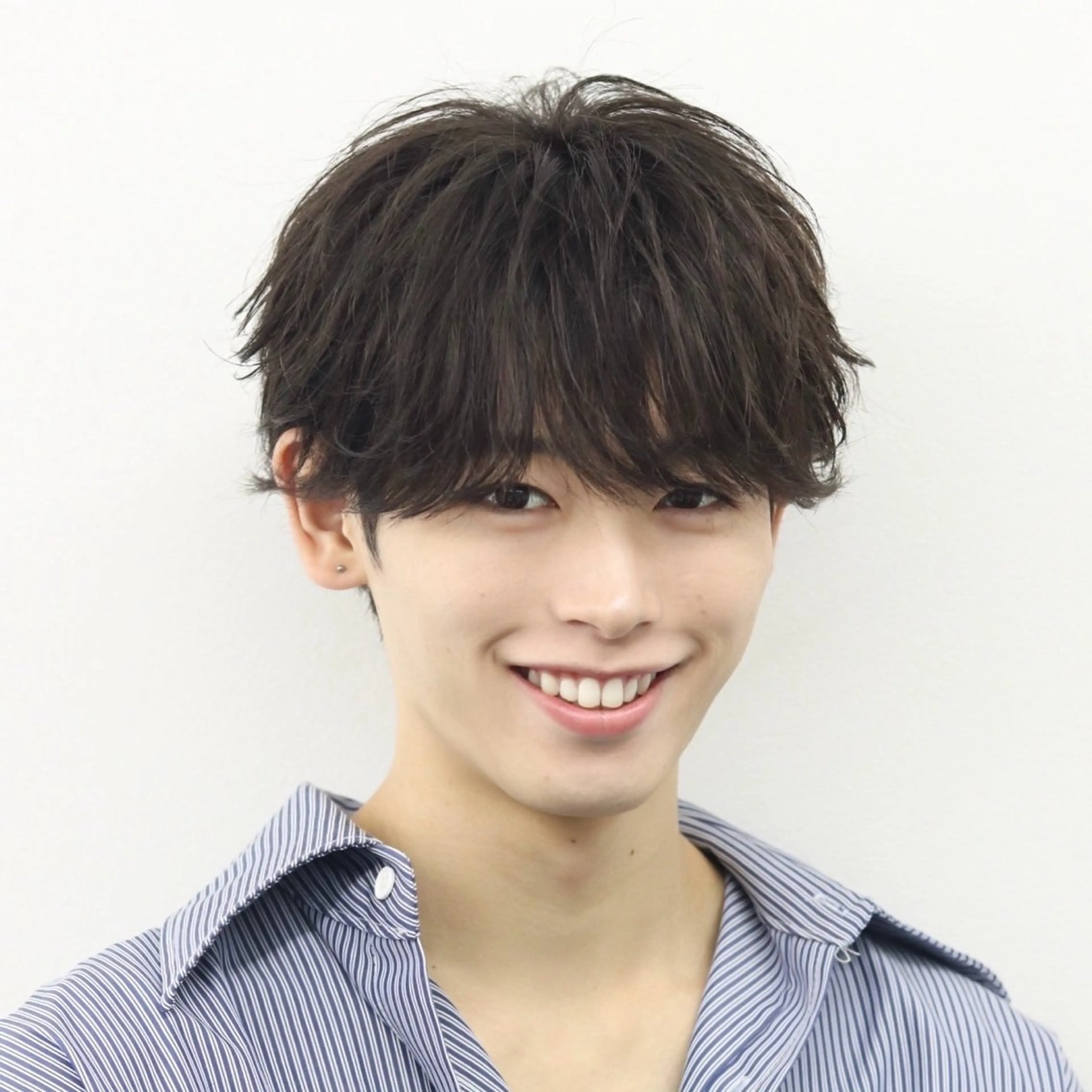 ショート カラー パーマ メンズ マッシュ シースルーマッシュ カット 🔥メンズ🔥かっこ いいが正義！代表柿崎のヘアスタイル