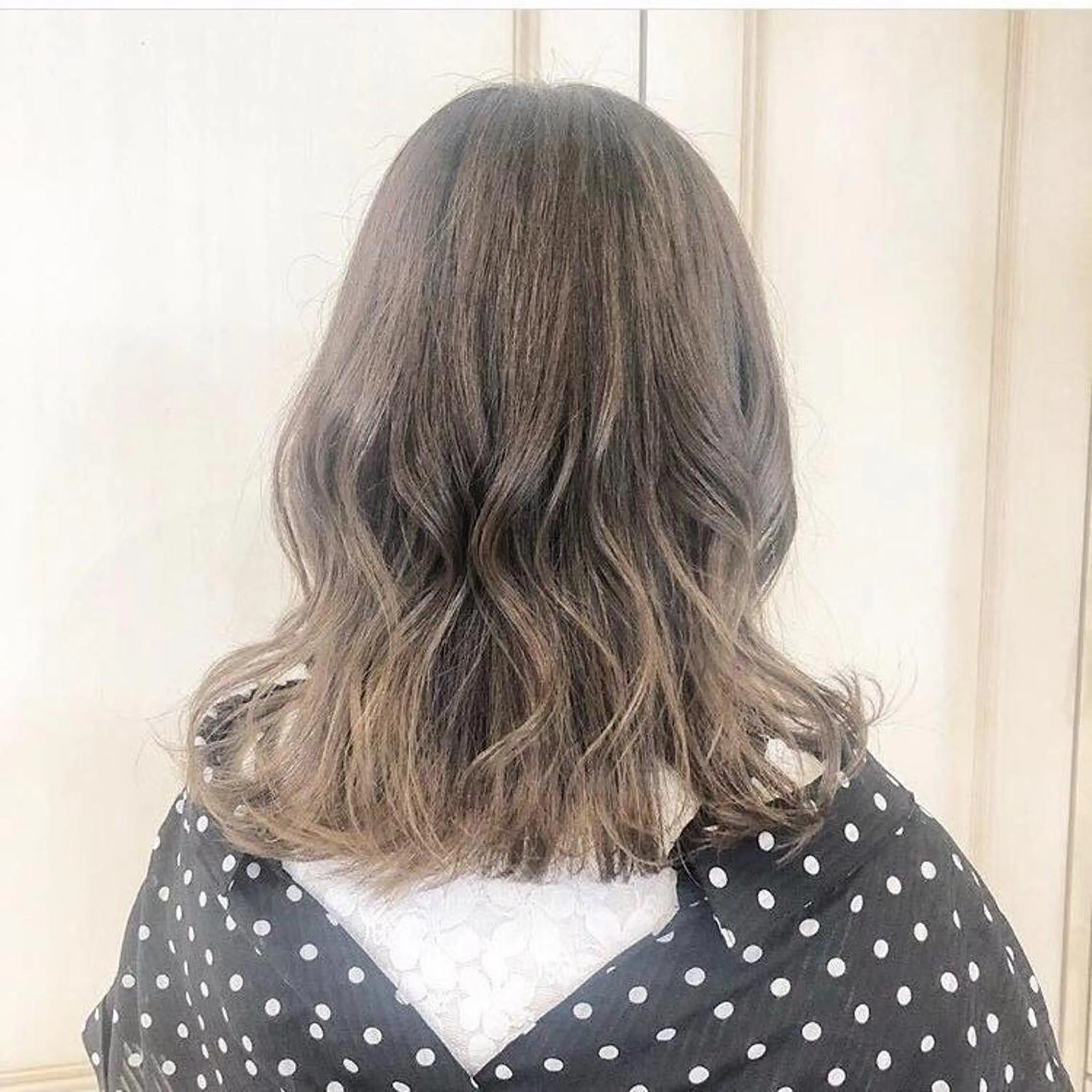 ミディアム 310【サンイチマル】所属・透明感ハイトーン🦄 キラ🌈のヘアスタイル