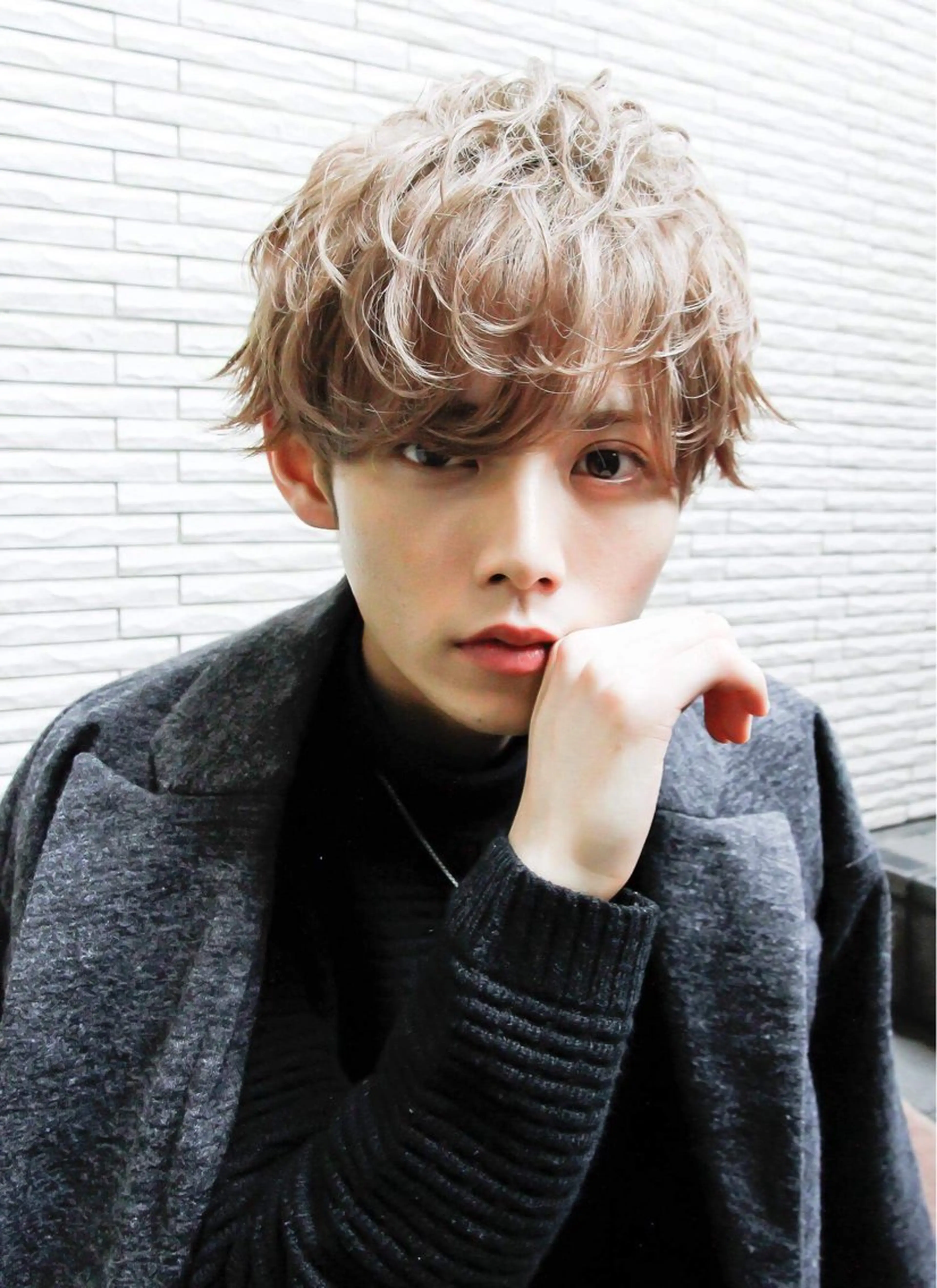 ショート カラー パーマ メンズ 佐伯 りょうのヘアスタイル