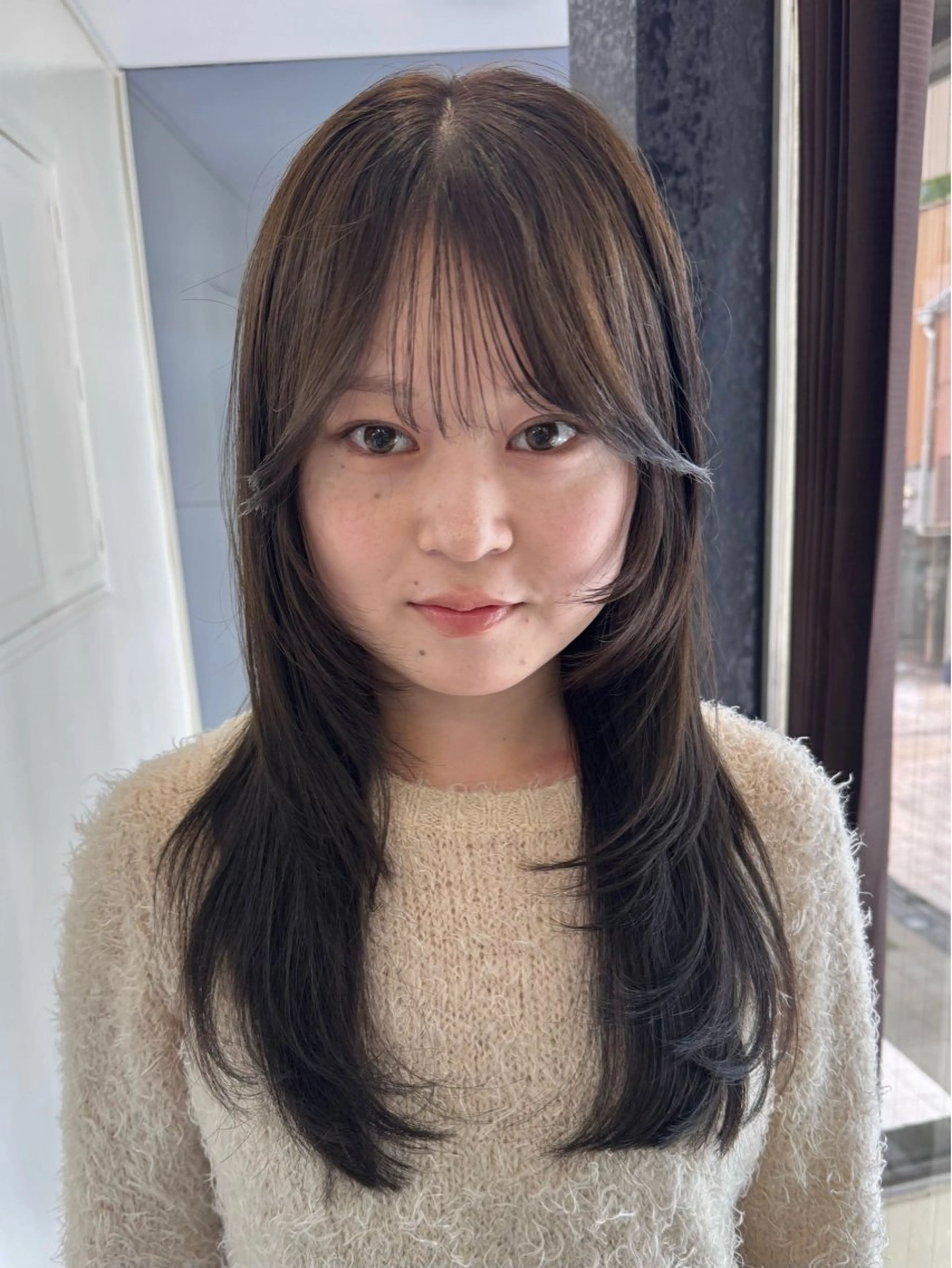 セミロング カラー カット ヘアカラー トリートメント KOHNO ナチュラルデザインのヘアスタイル