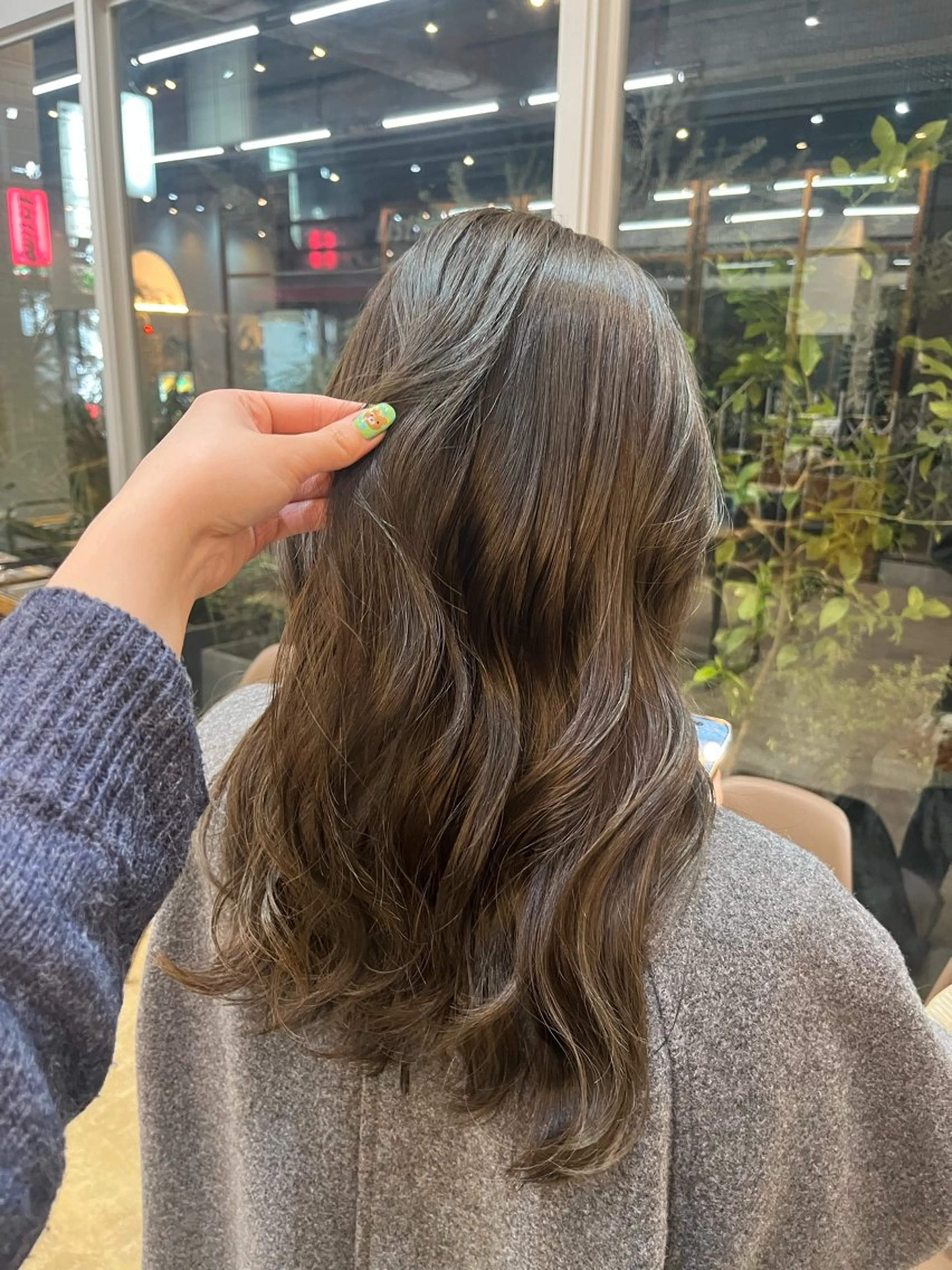 ロング ヘアカラー トリートメント 相田 佳乃のヘアスタイル