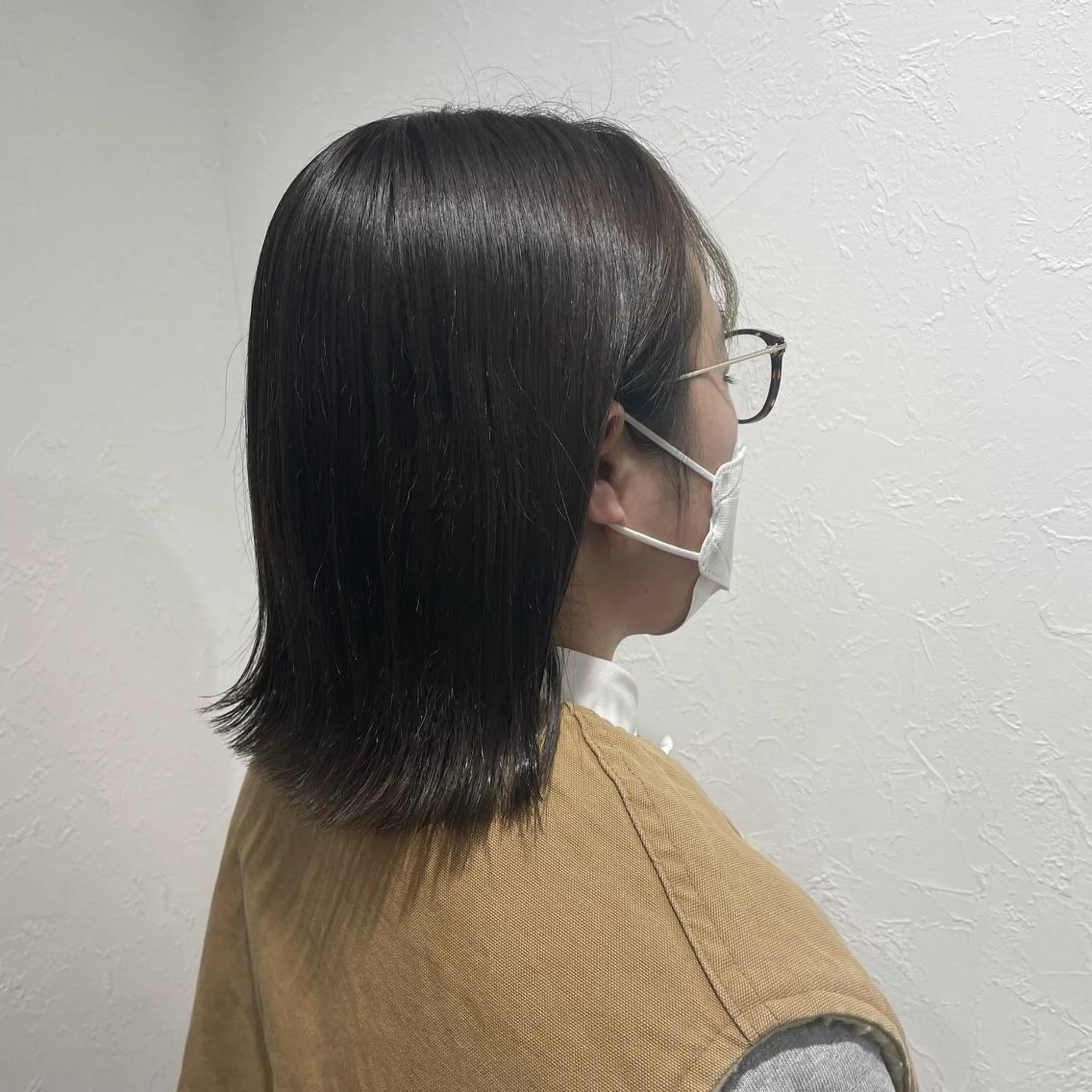 ミディアム カラー shiho .のヘアスタイル