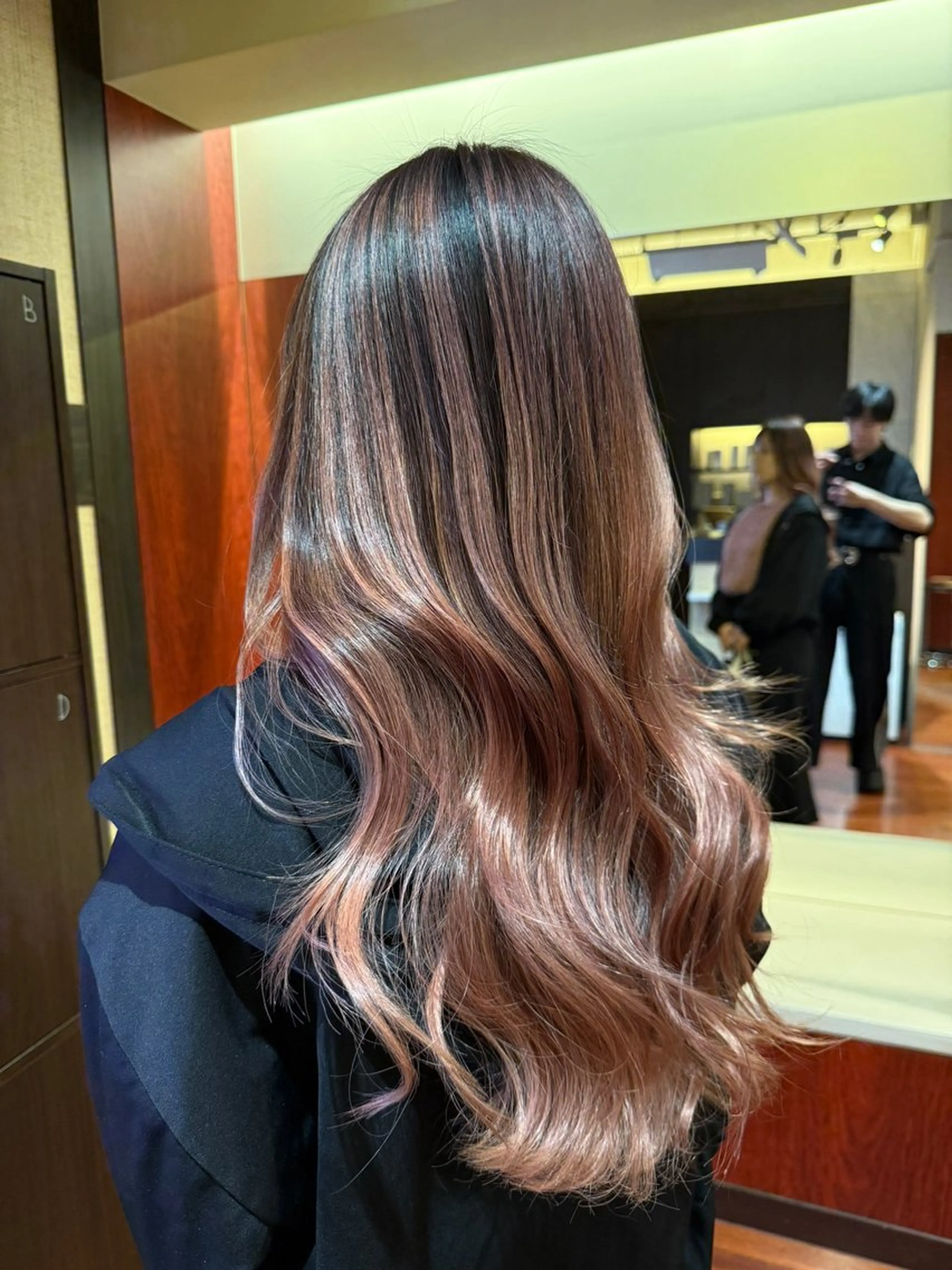 セミロング バレイヤージュ⭐️ 栄/舩木裕矢のヘアスタイル