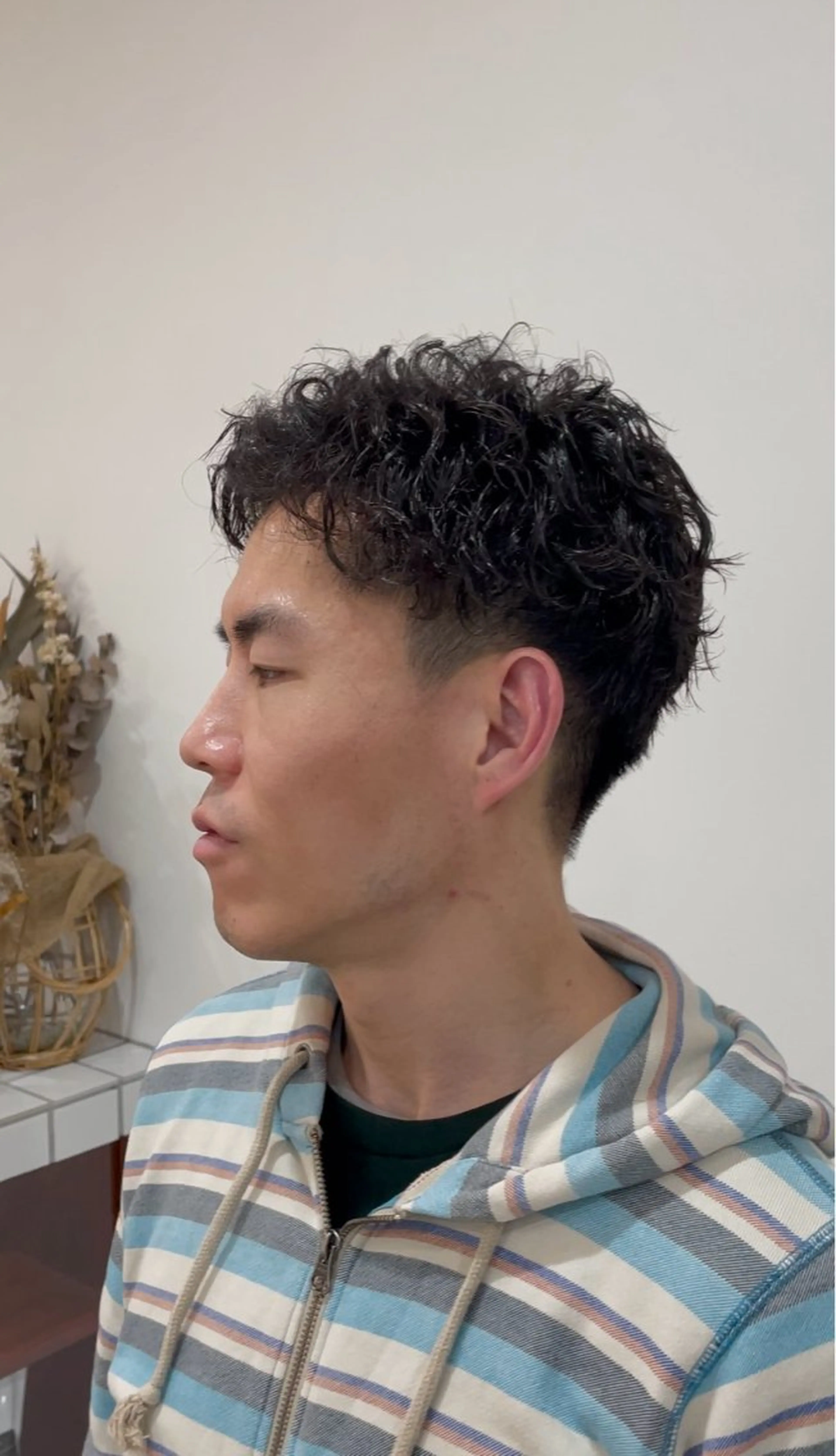 ショート 岡田 駿也のヘアスタイル