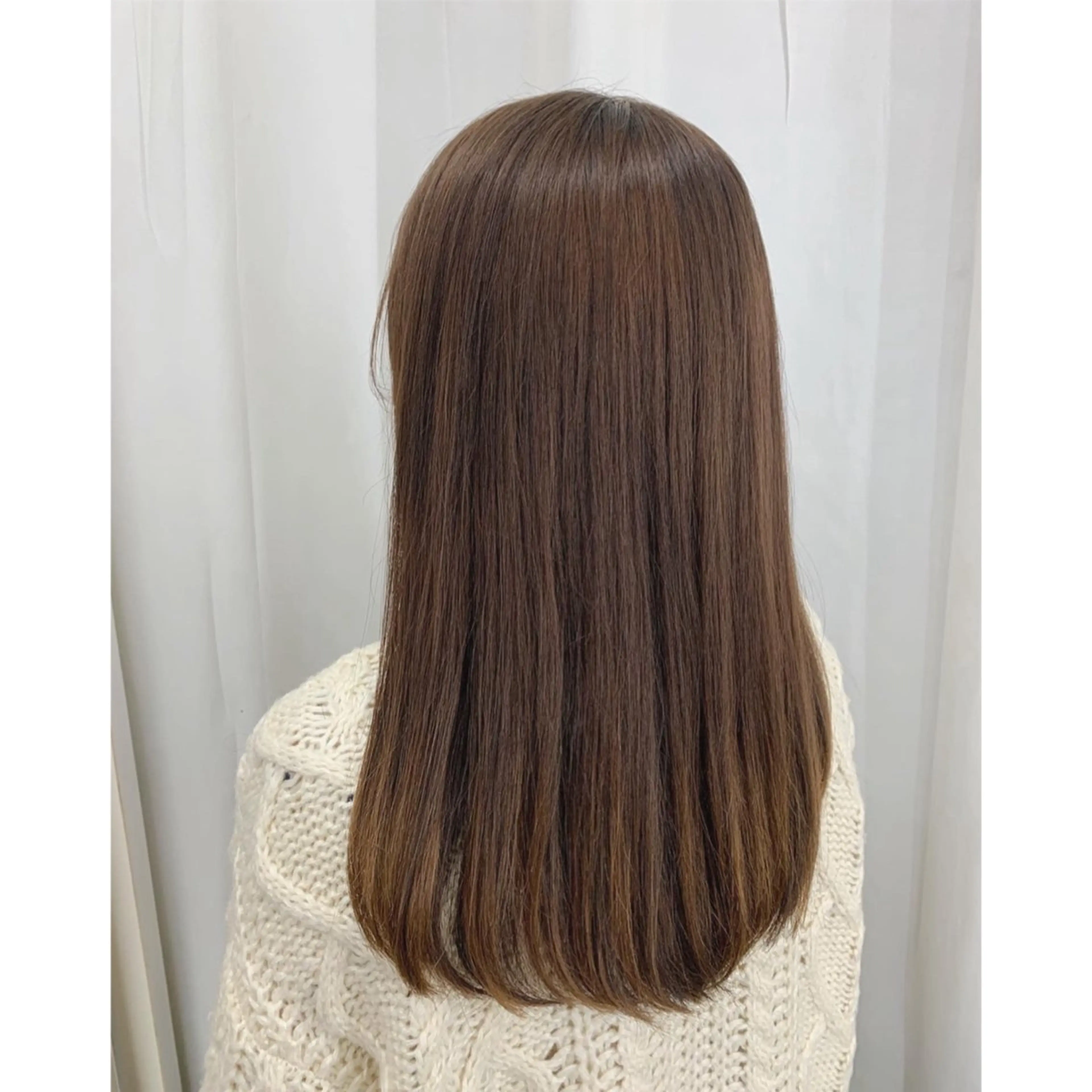 セミロング しまうち れおなのヘアスタイル