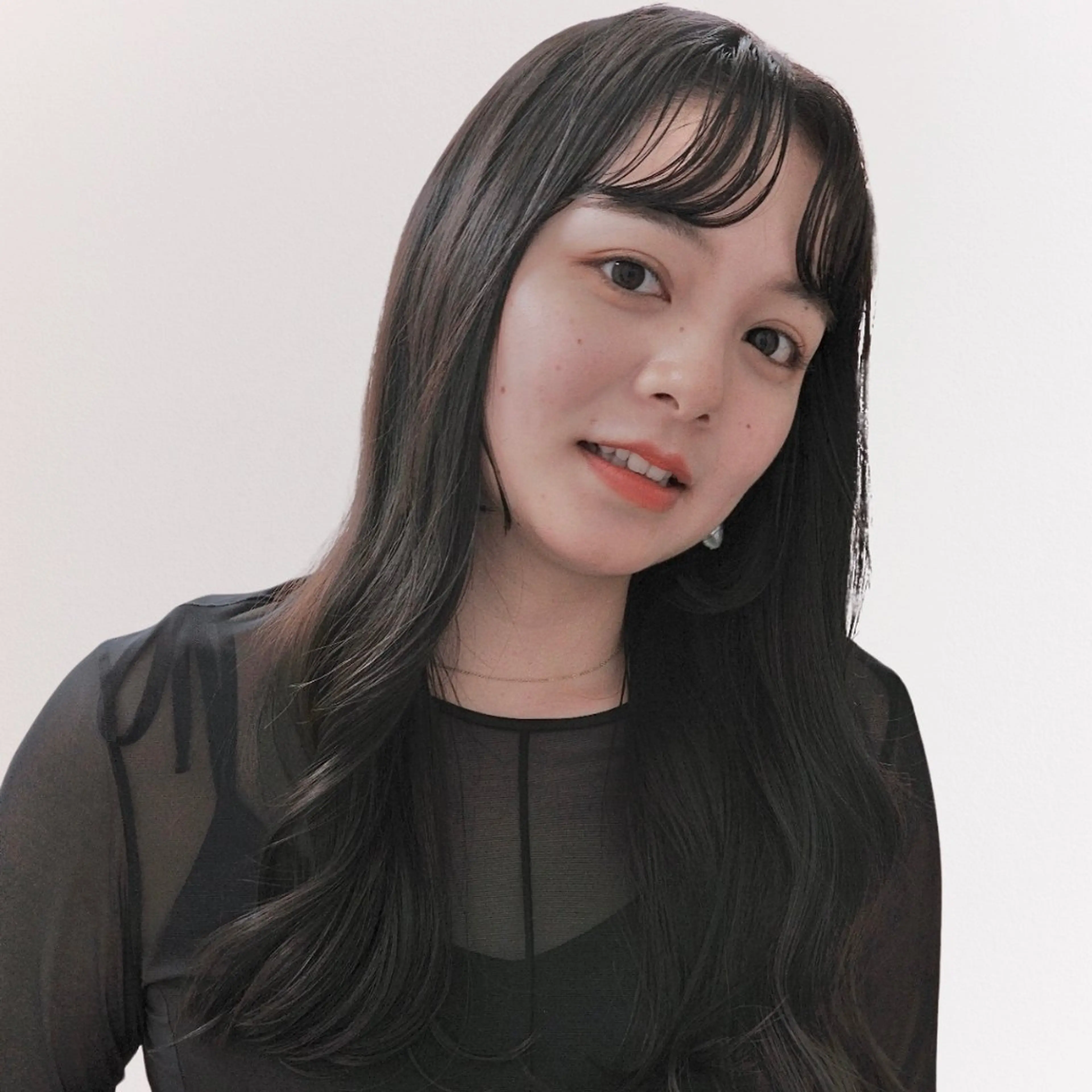 セミロング カラー カット ヘアカラー トリートメント ナチュラルに目を惹く デザイン/KOHNOのヘアスタイル