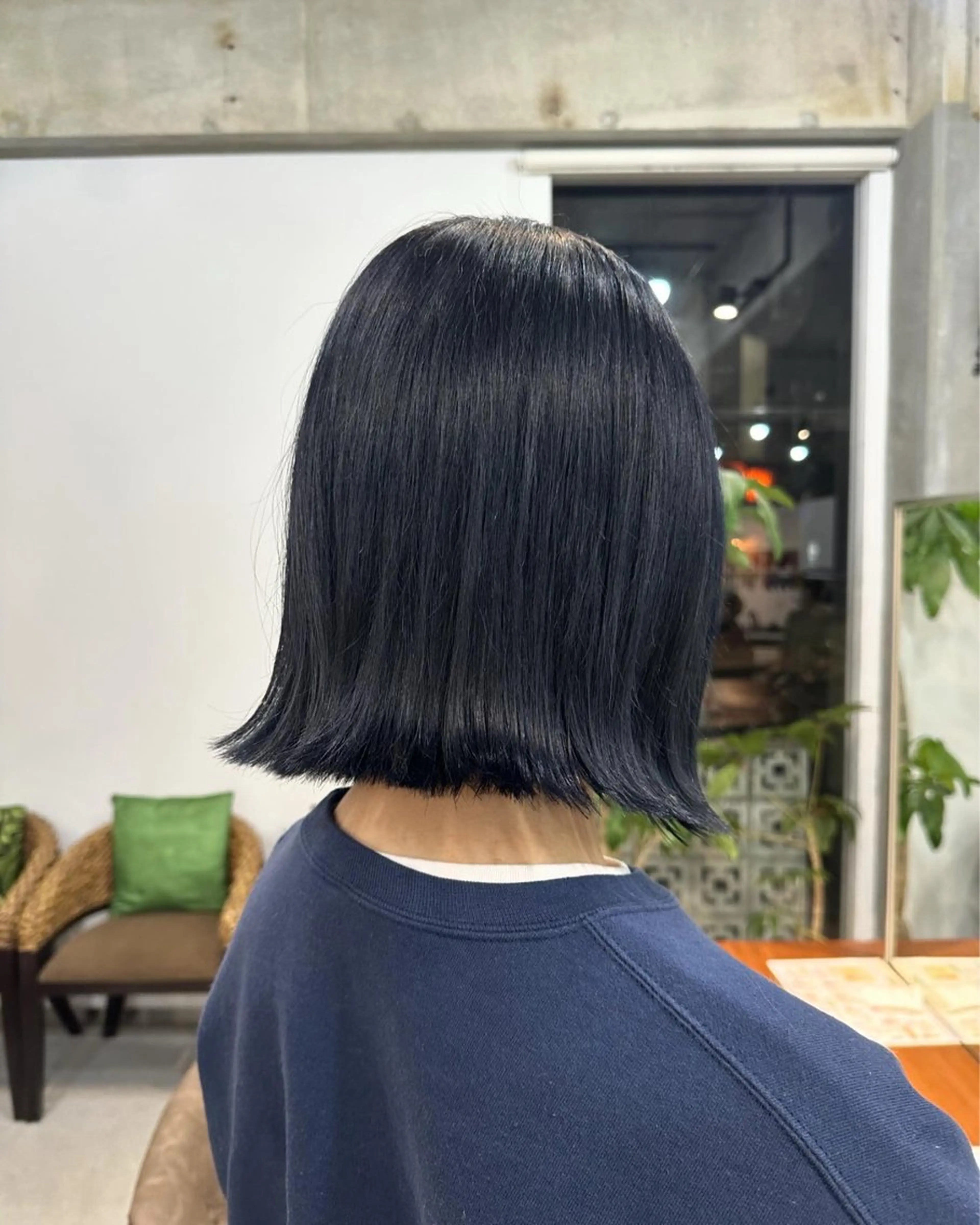 ミディアム ボブ カット ヘアカラー カイリ /レイヤーカットのヘアスタイル